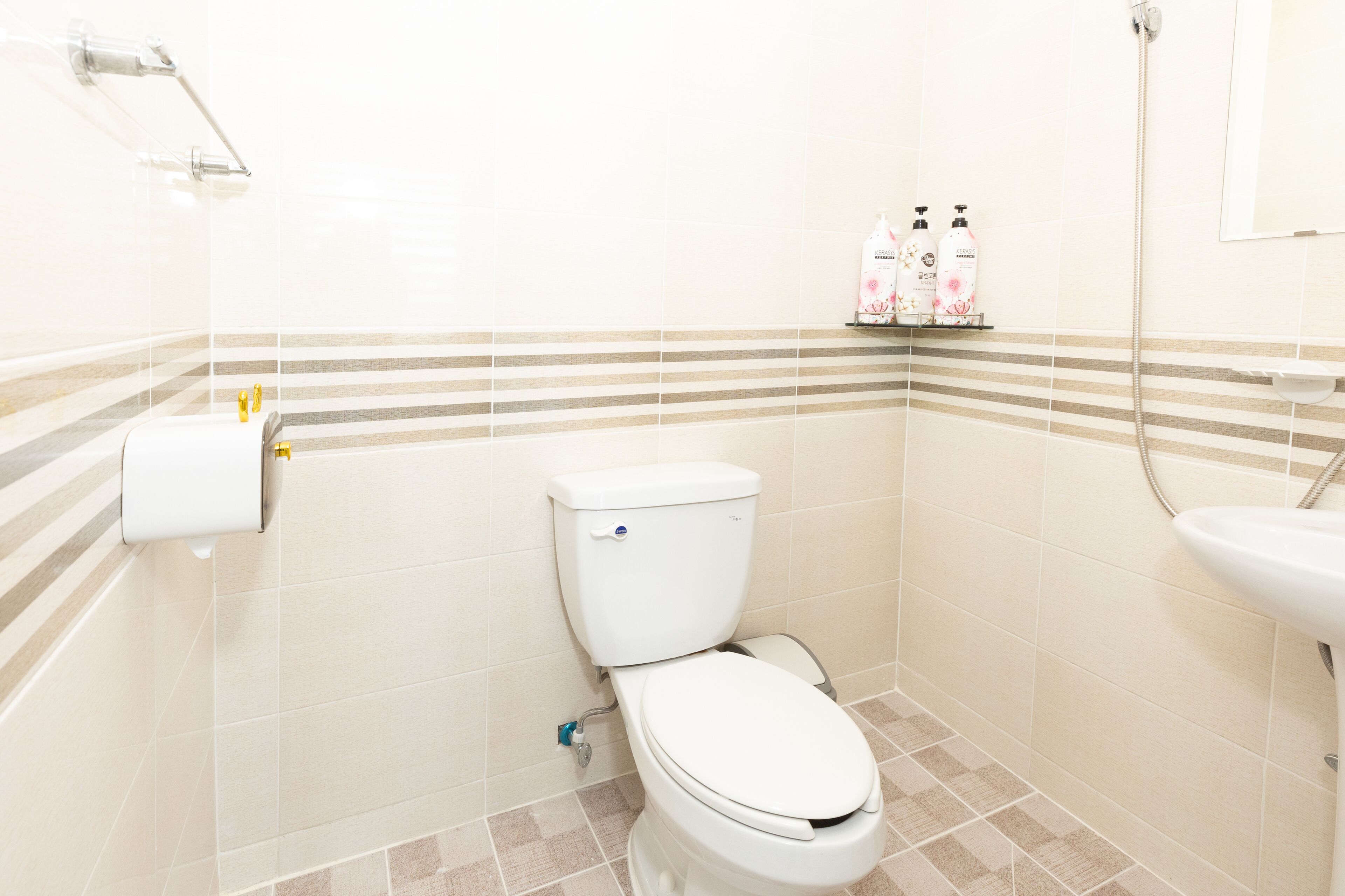 Dashim Guest House