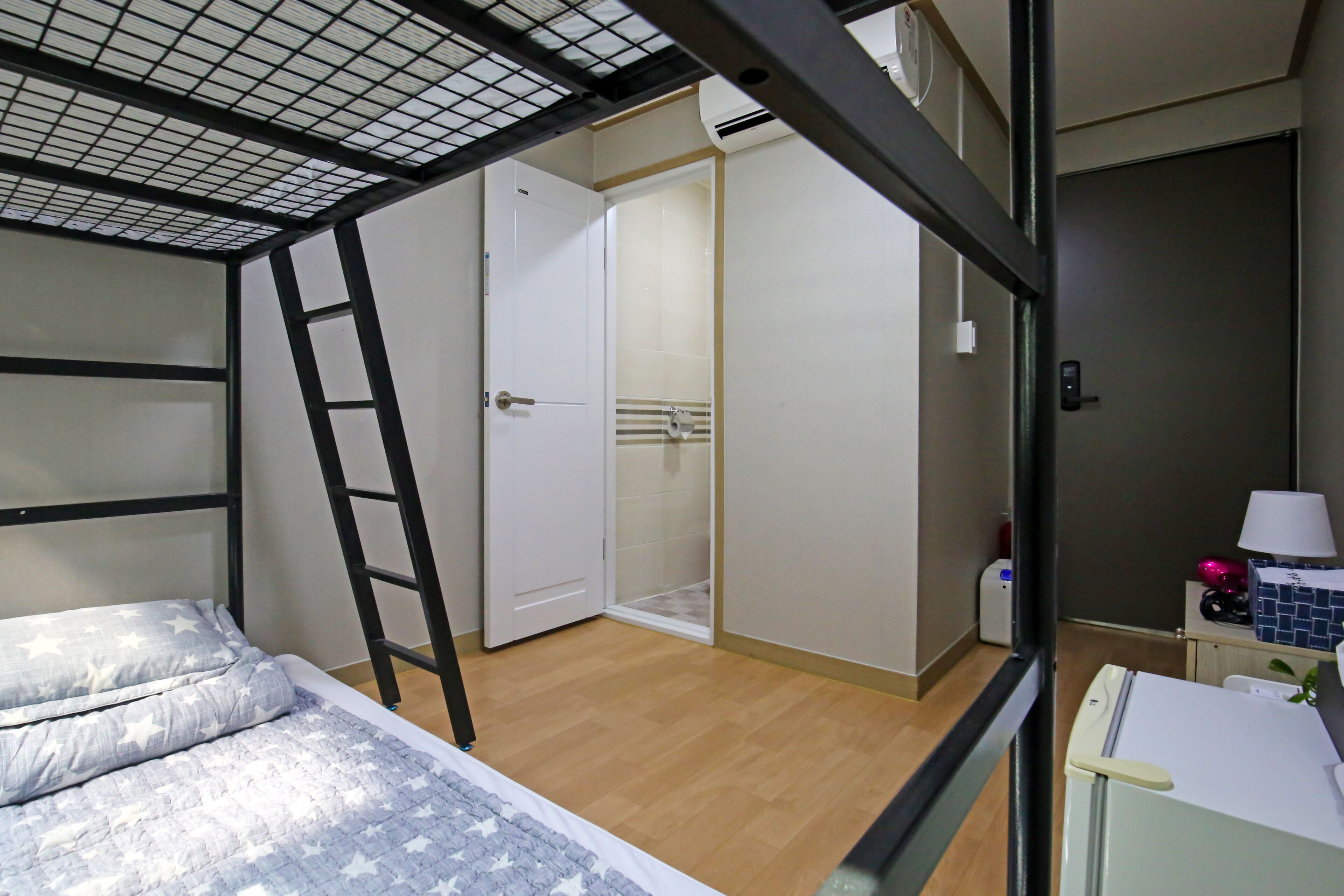 Dashim Guest House