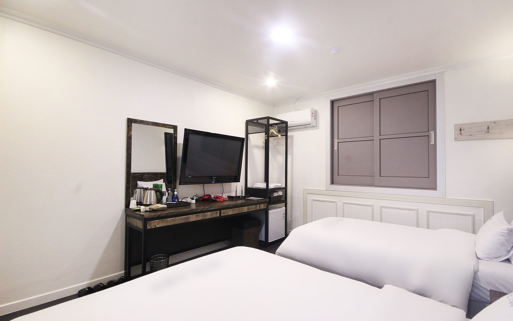 Gunsan Hotel Stay