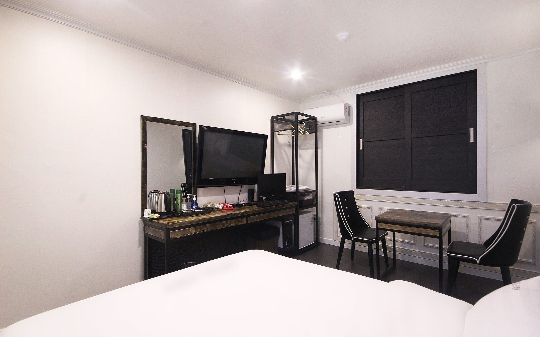 Gunsan Hotel Stay