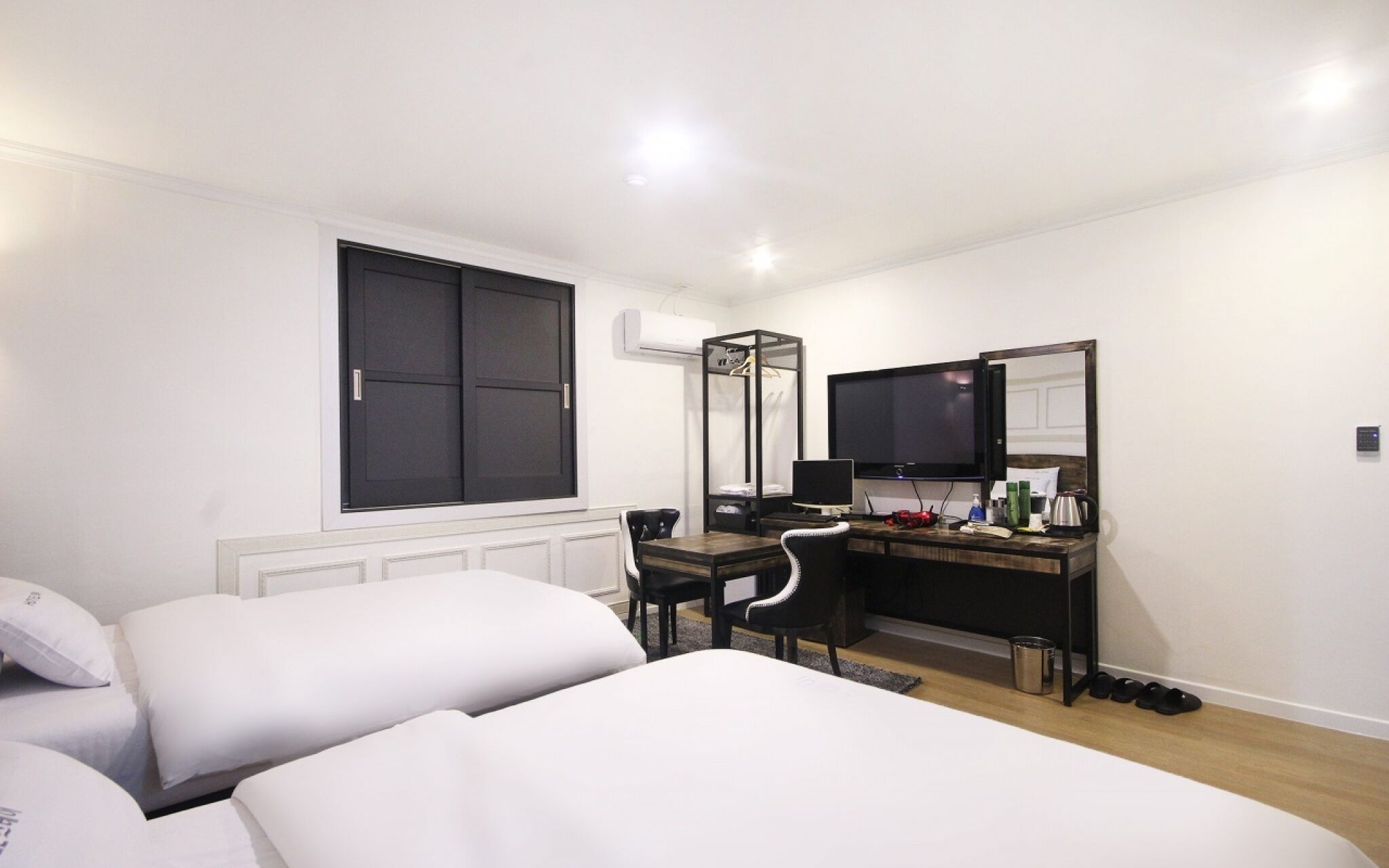Gunsan Hotel Stay