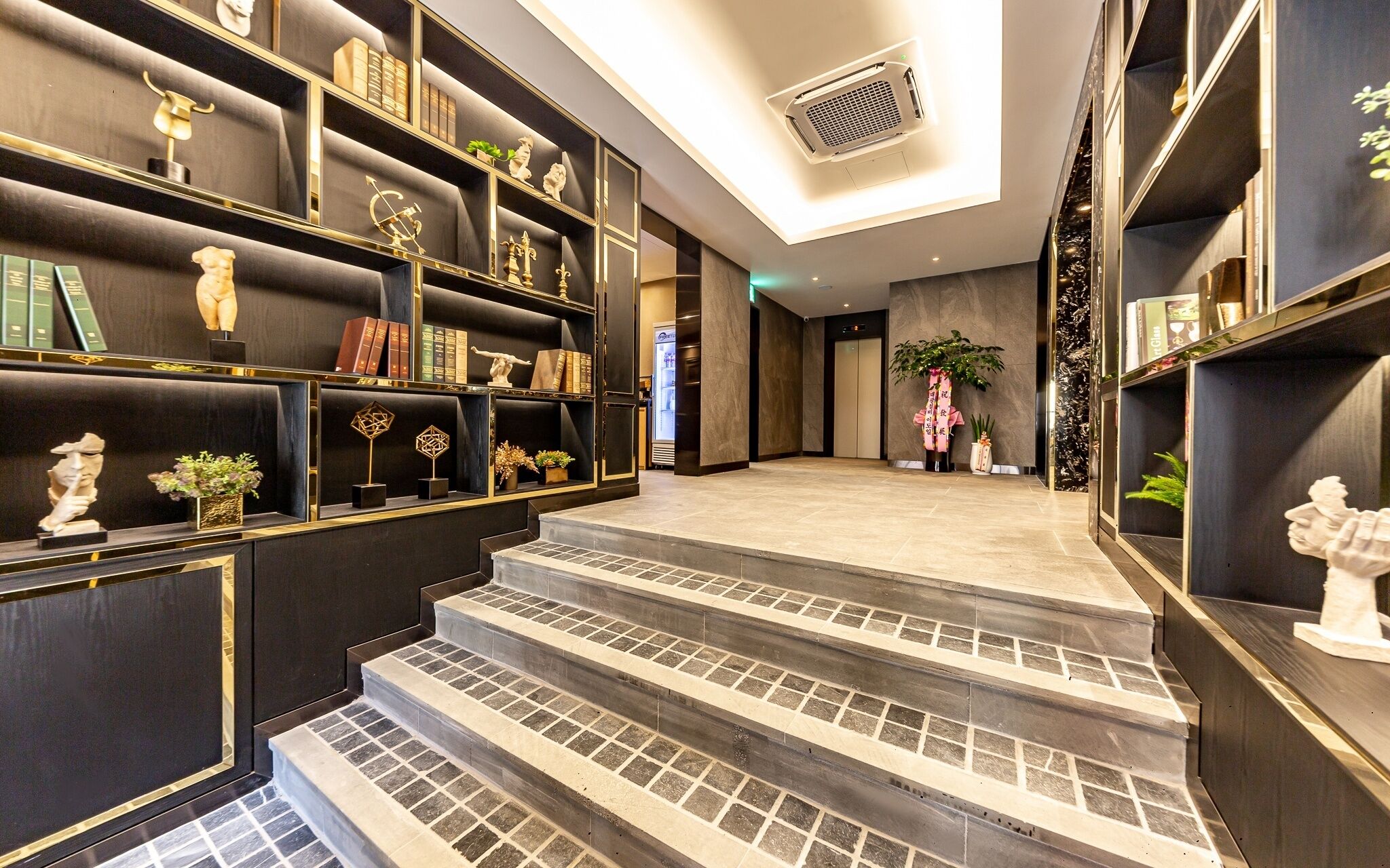 Gunsan Mari Hotel