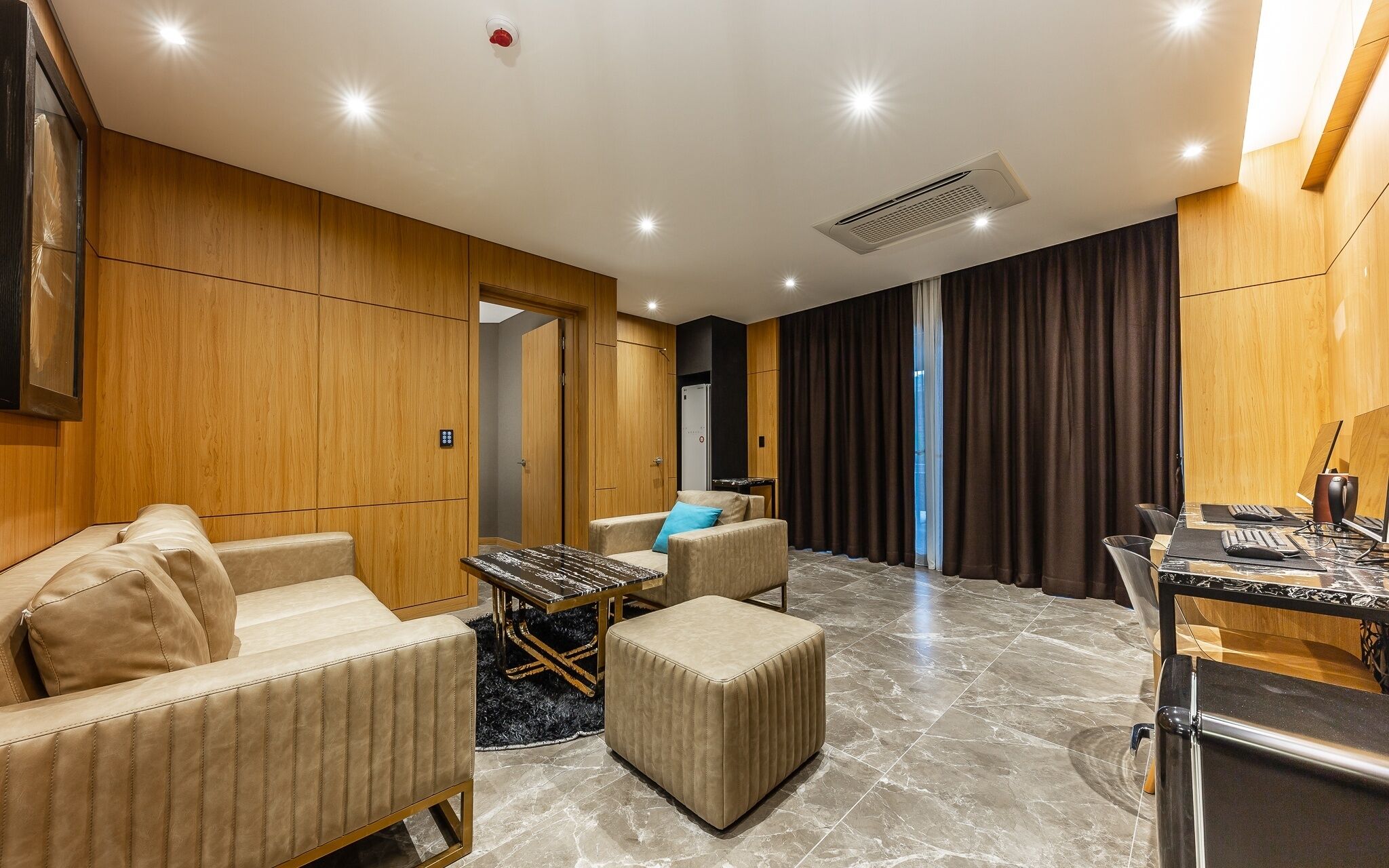 Gunsan Mari Hotel
