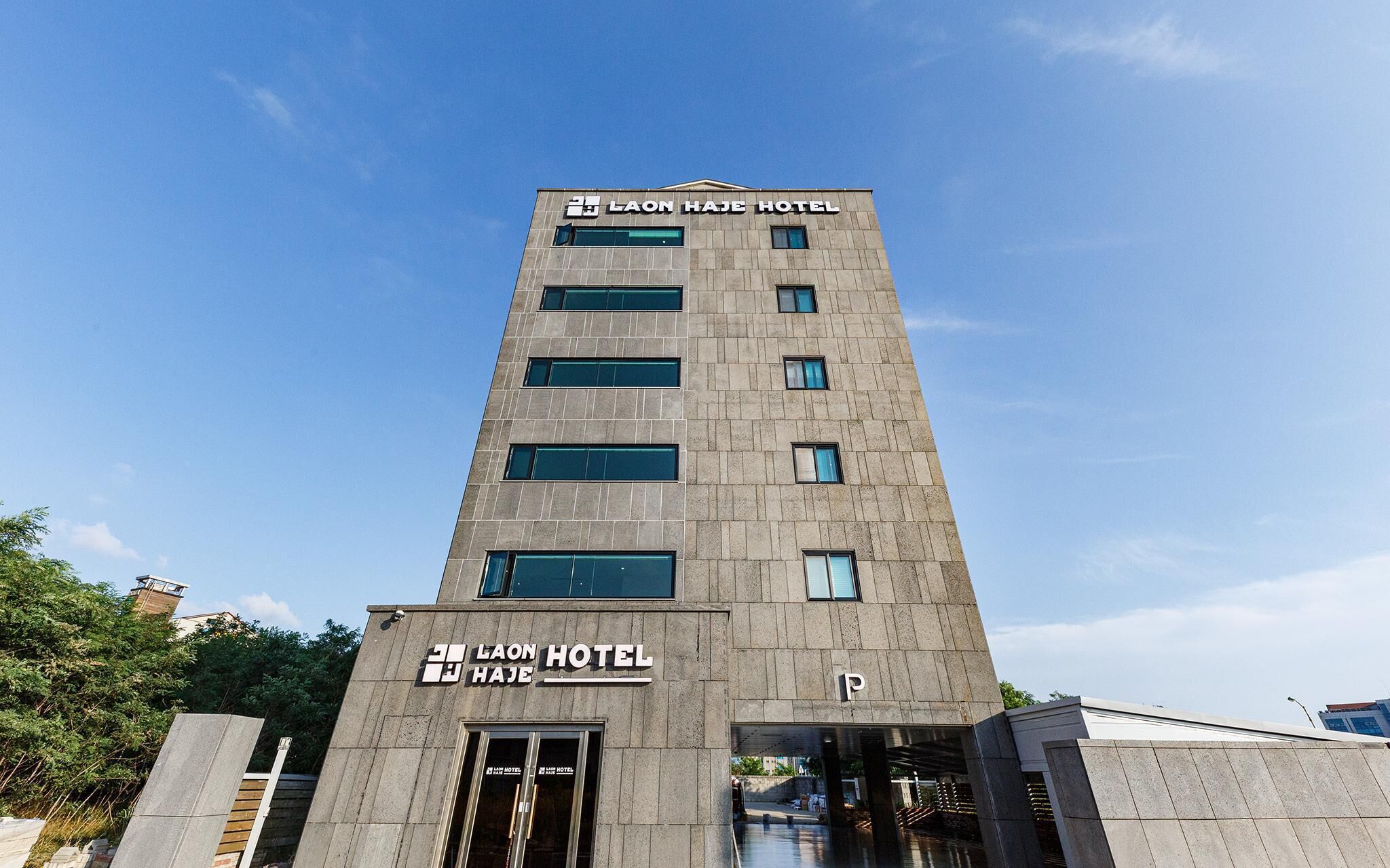 Gunsan Raonhaje Hotel