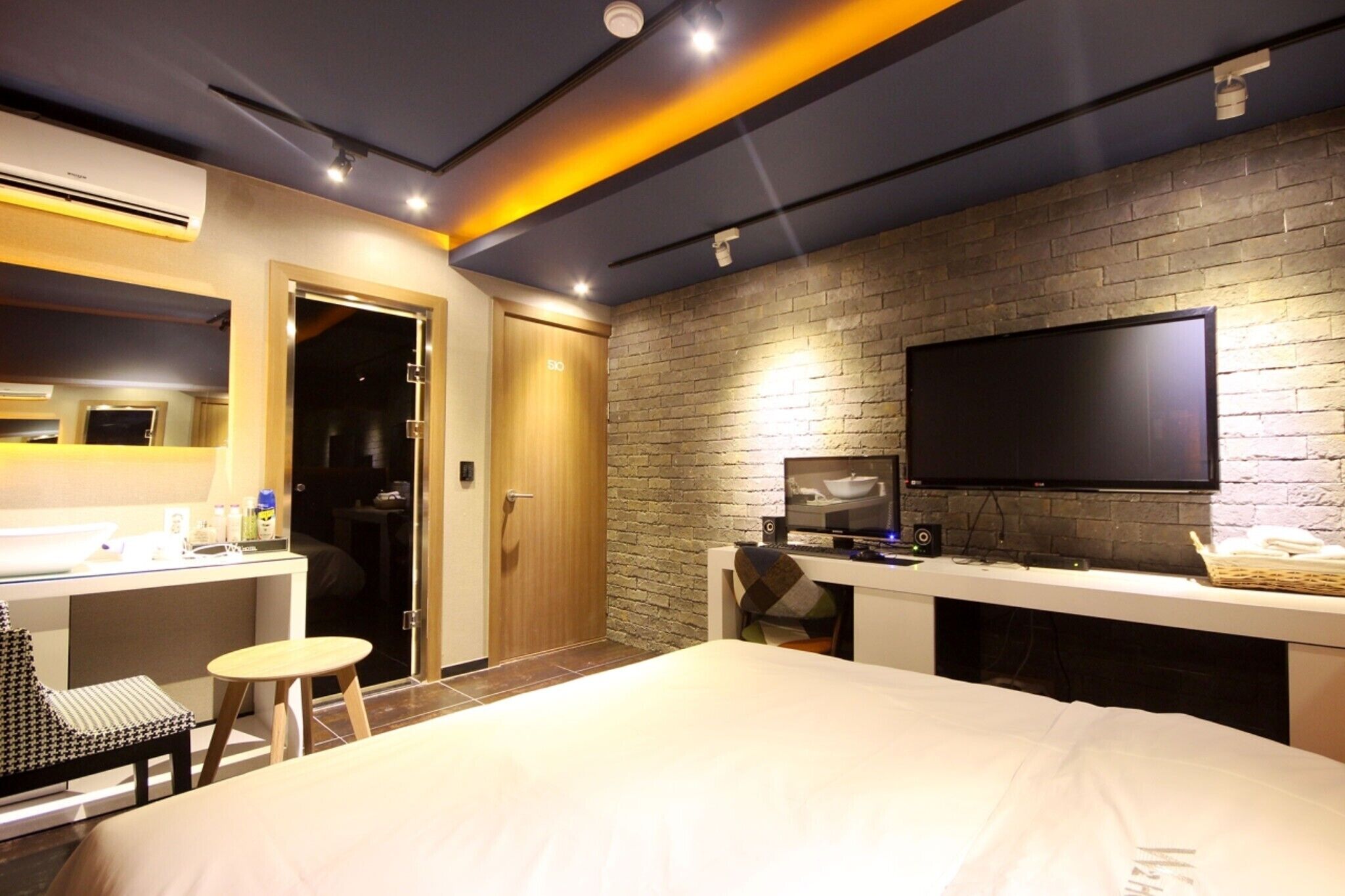 Gunsan W2