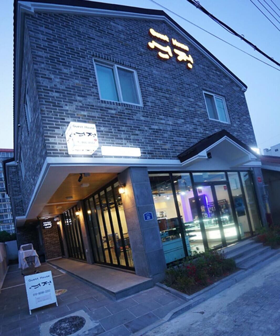 Gunsan Yeojeong Guest House