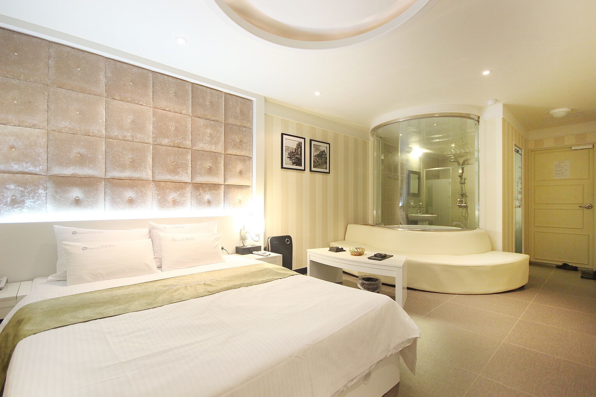 Gunsan Zaza Drive In Motel