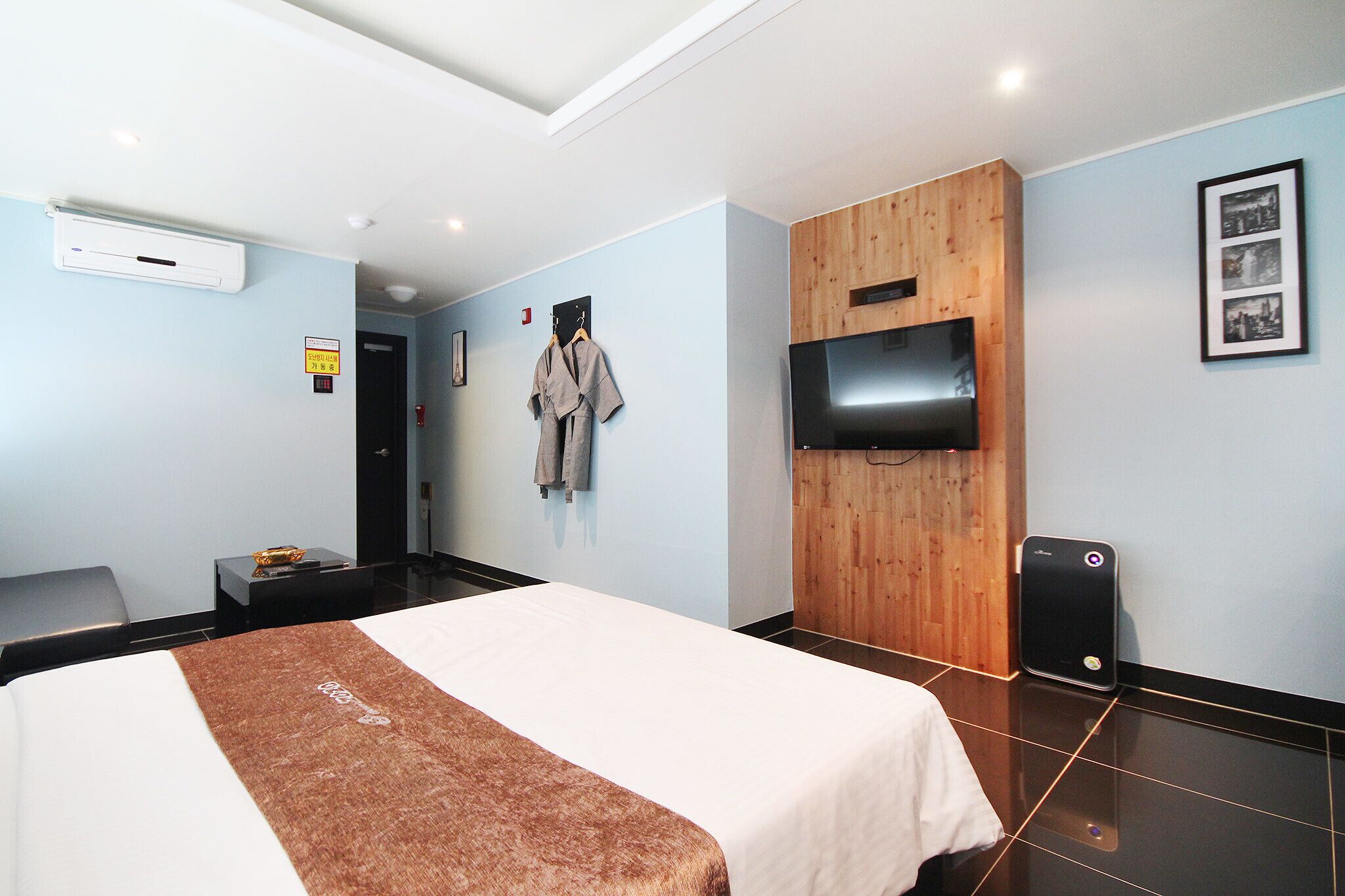 Gunsan Zaza Drive In Motel