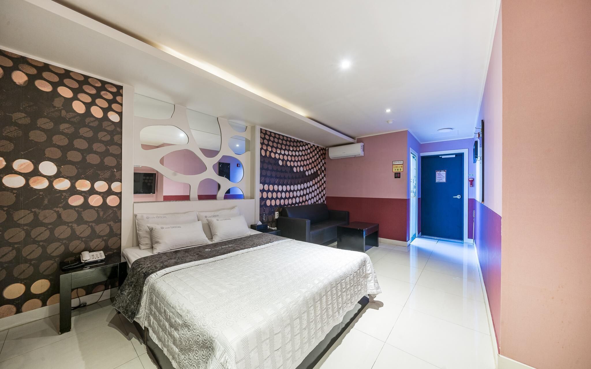 Gunsan Zaza Drive In Motel