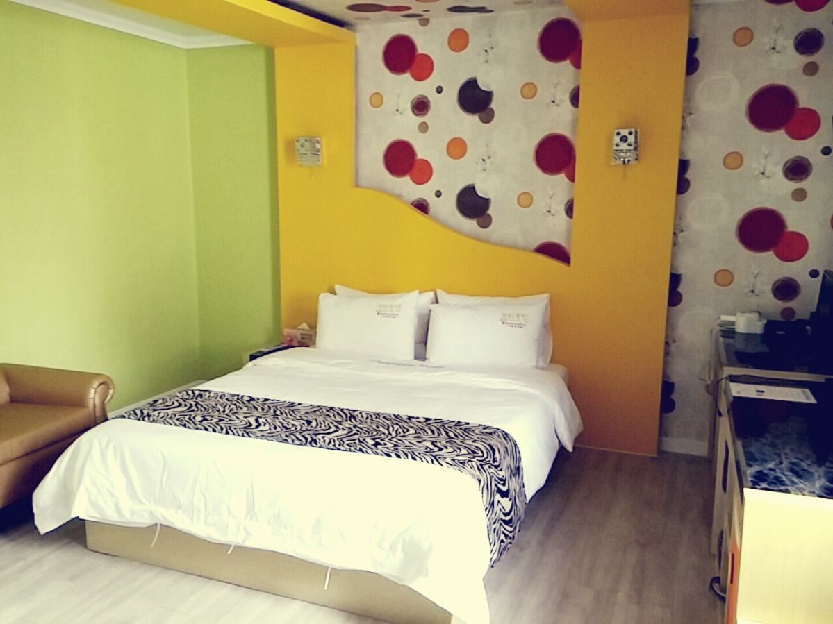 Chocolate Hotel