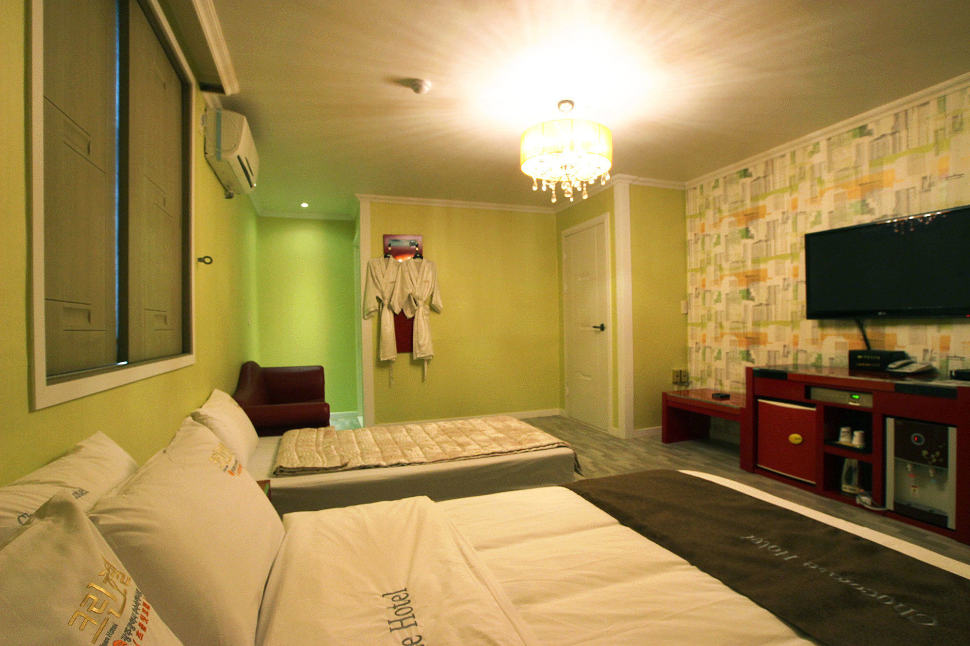 Chocolate Hotel