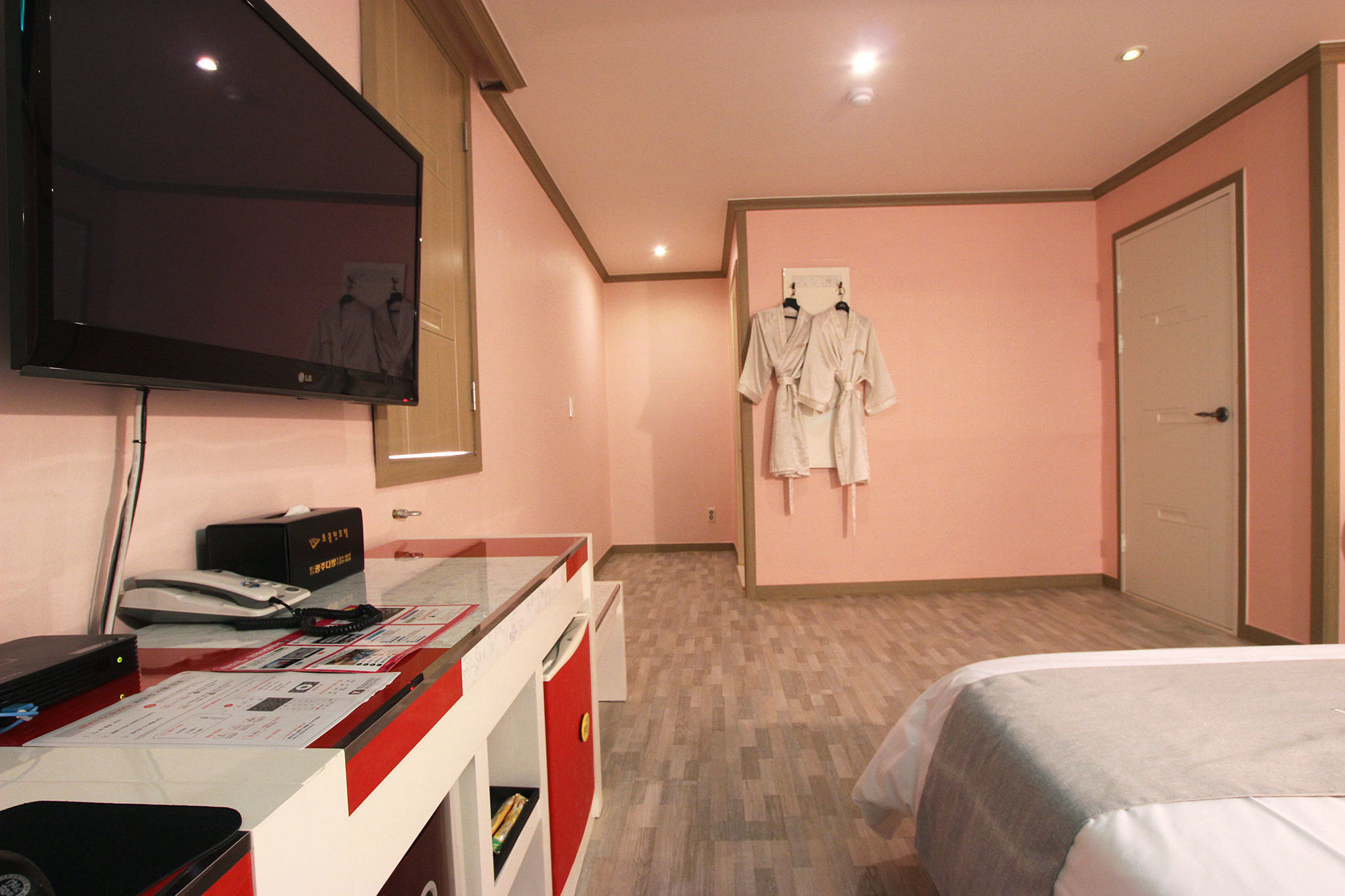 Chocolate Hotel
