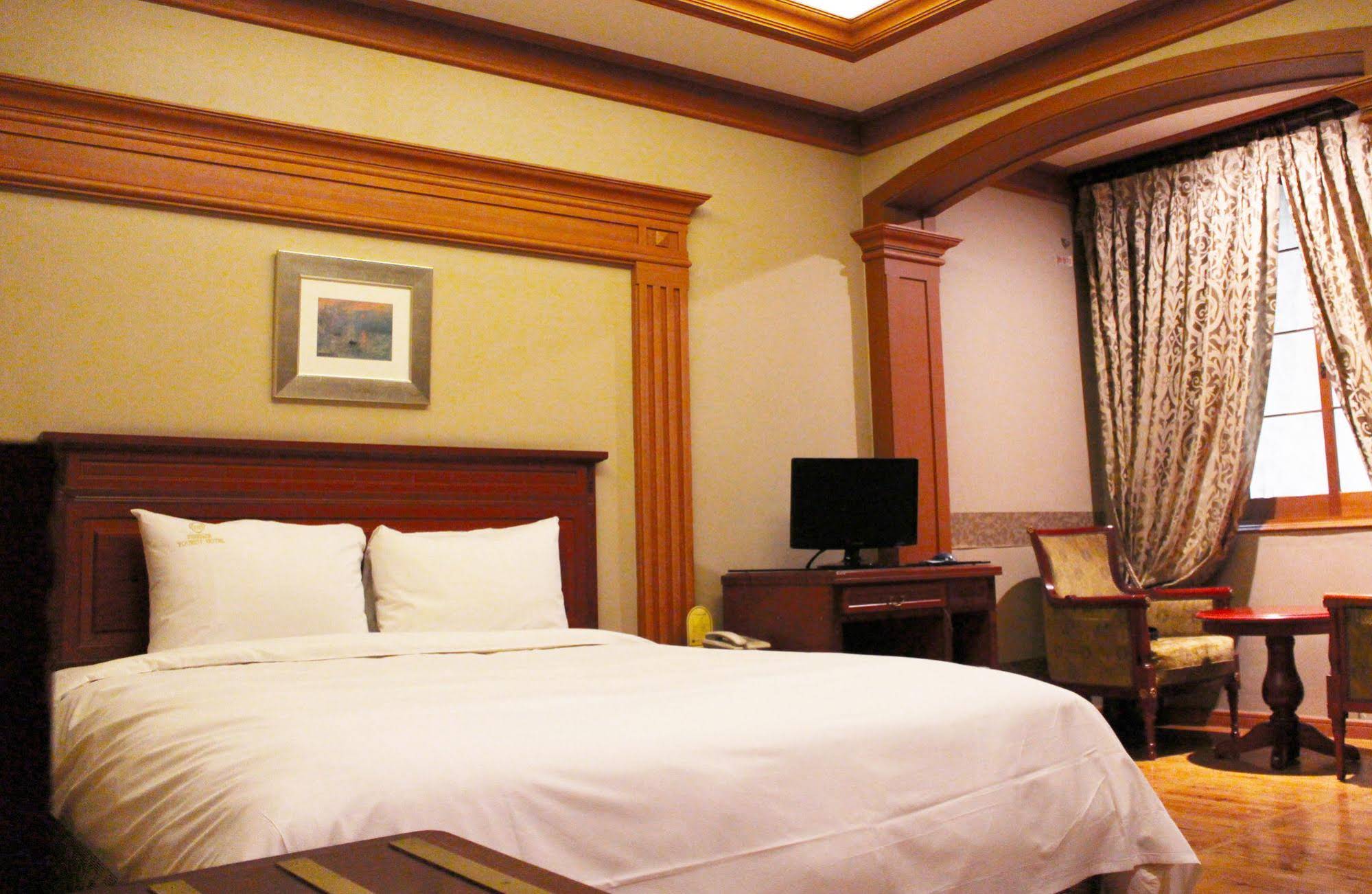 Brown Dot Hotel Gwangju Sangmu