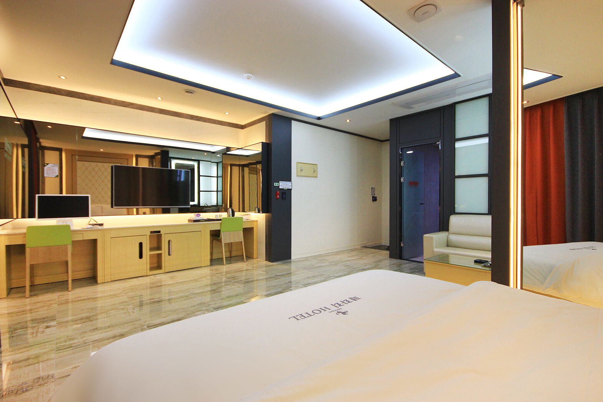 Gwangju Cheomdan Ferrari Hotel