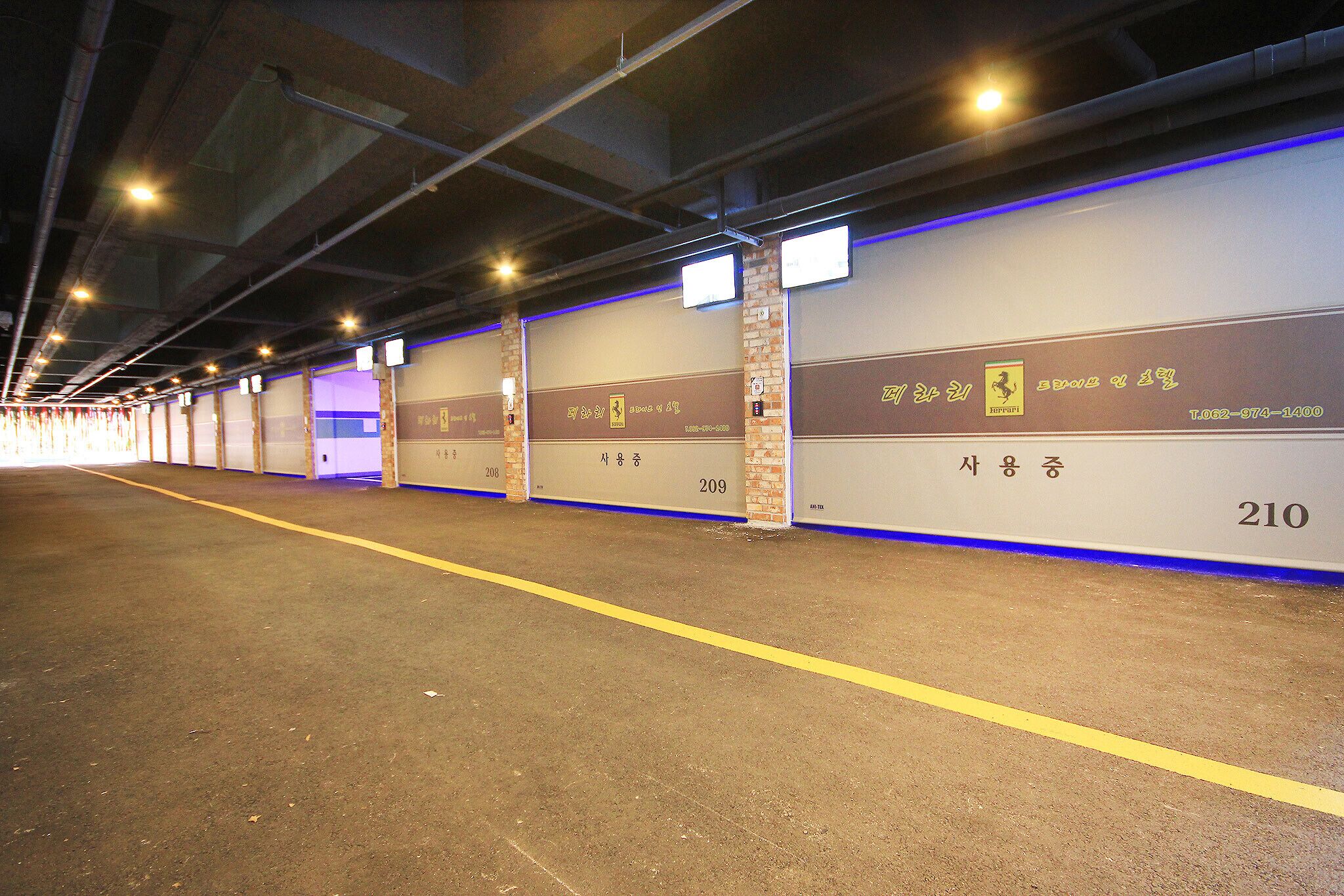 Gwangju Cheomdan Ferrari Hotel