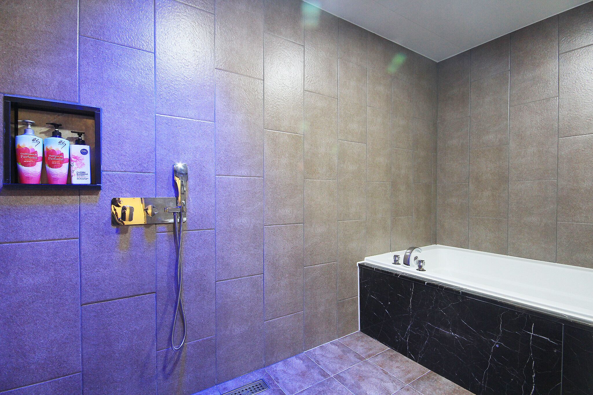 Gwangju Cheomdan Ferrari Hotel