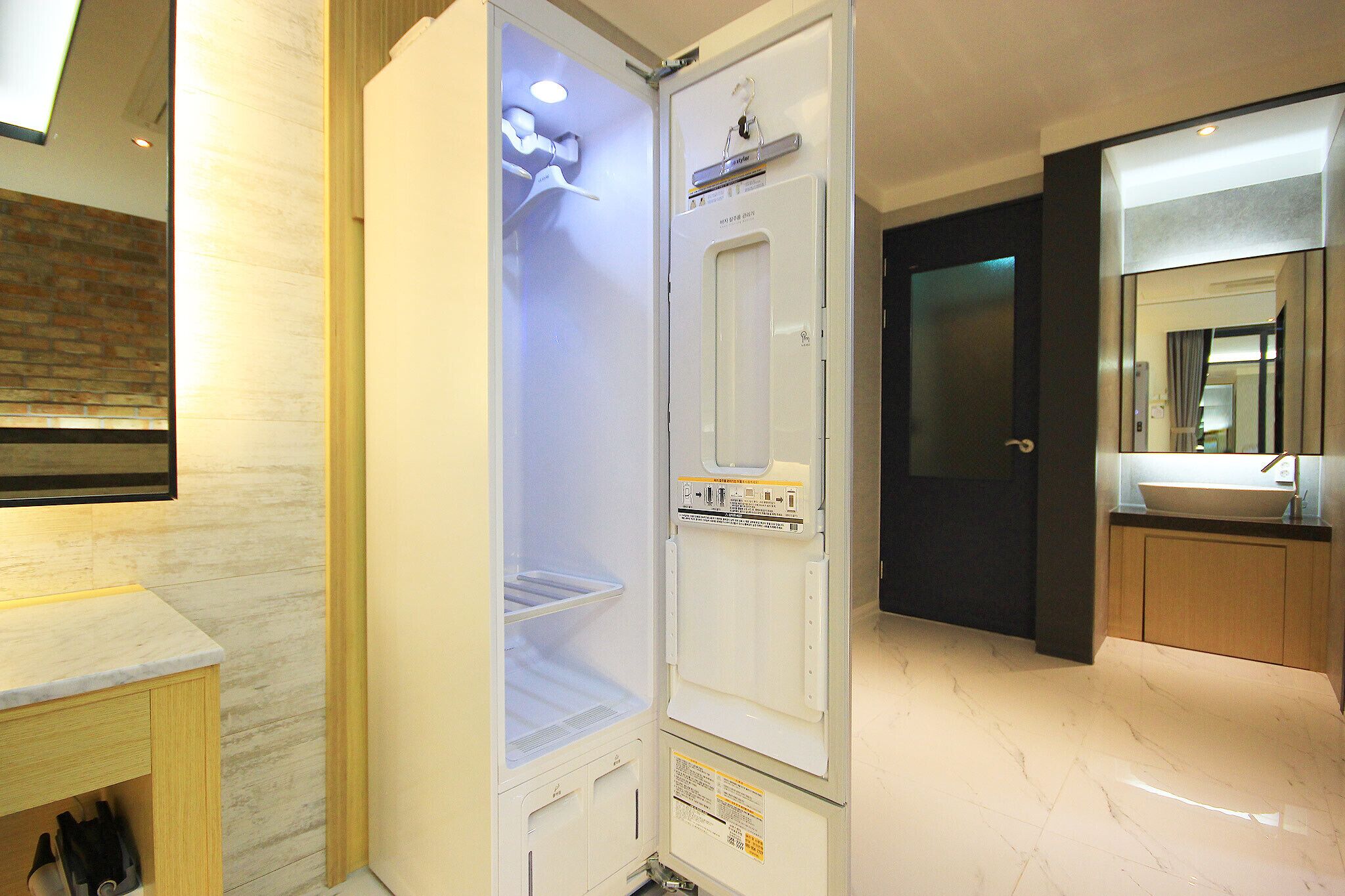 Gwangju Cheomdan Ferrari Hotel