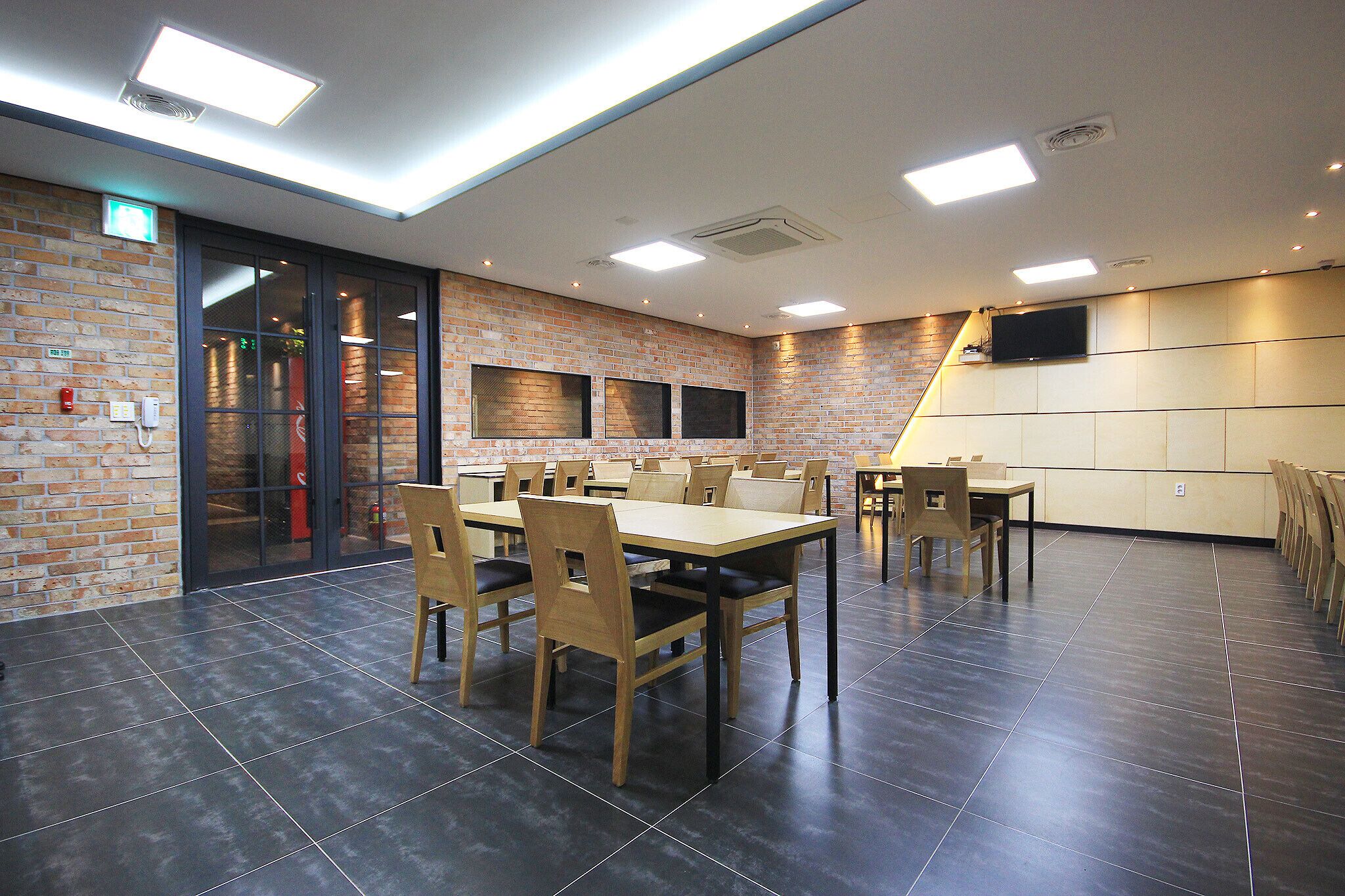 Gwangju Cheomdan Ferrari Hotel