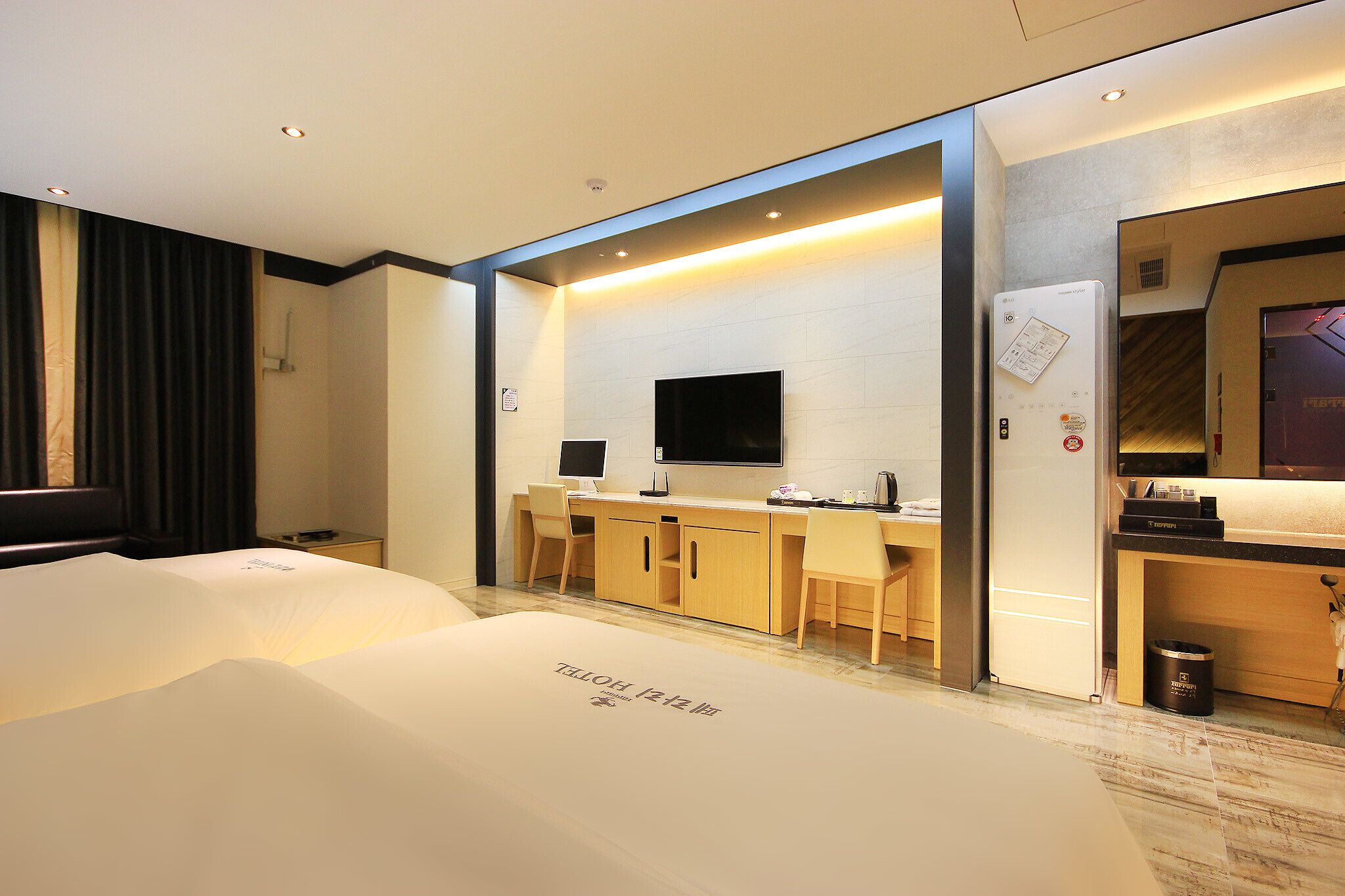 Gwangju Cheomdan Ferrari Hotel