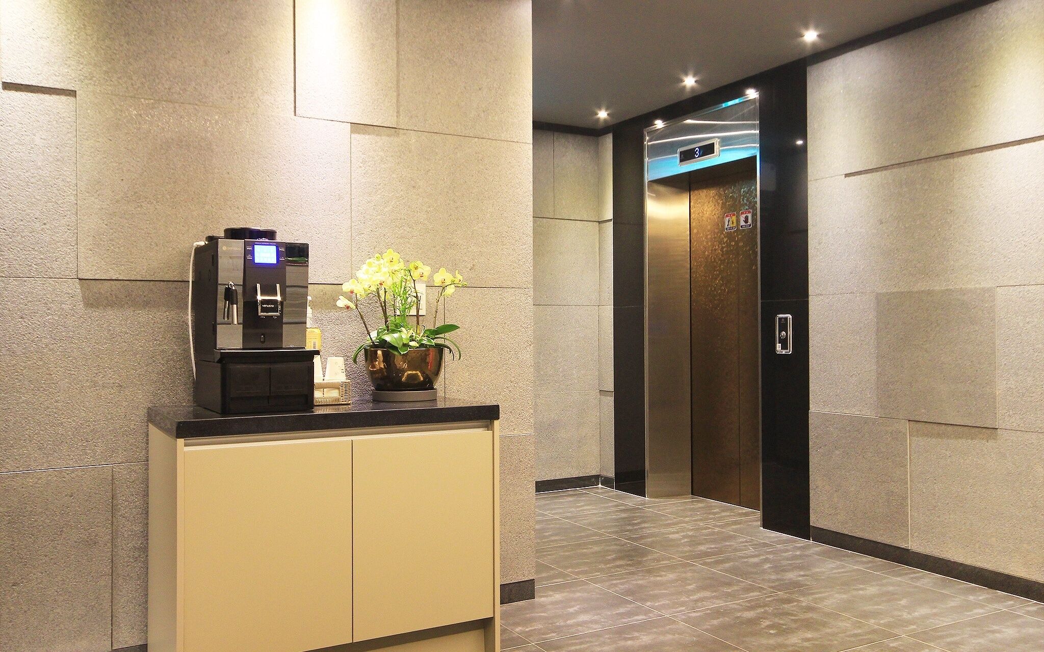 Gwangju Cheomdan Ferrari Hotel