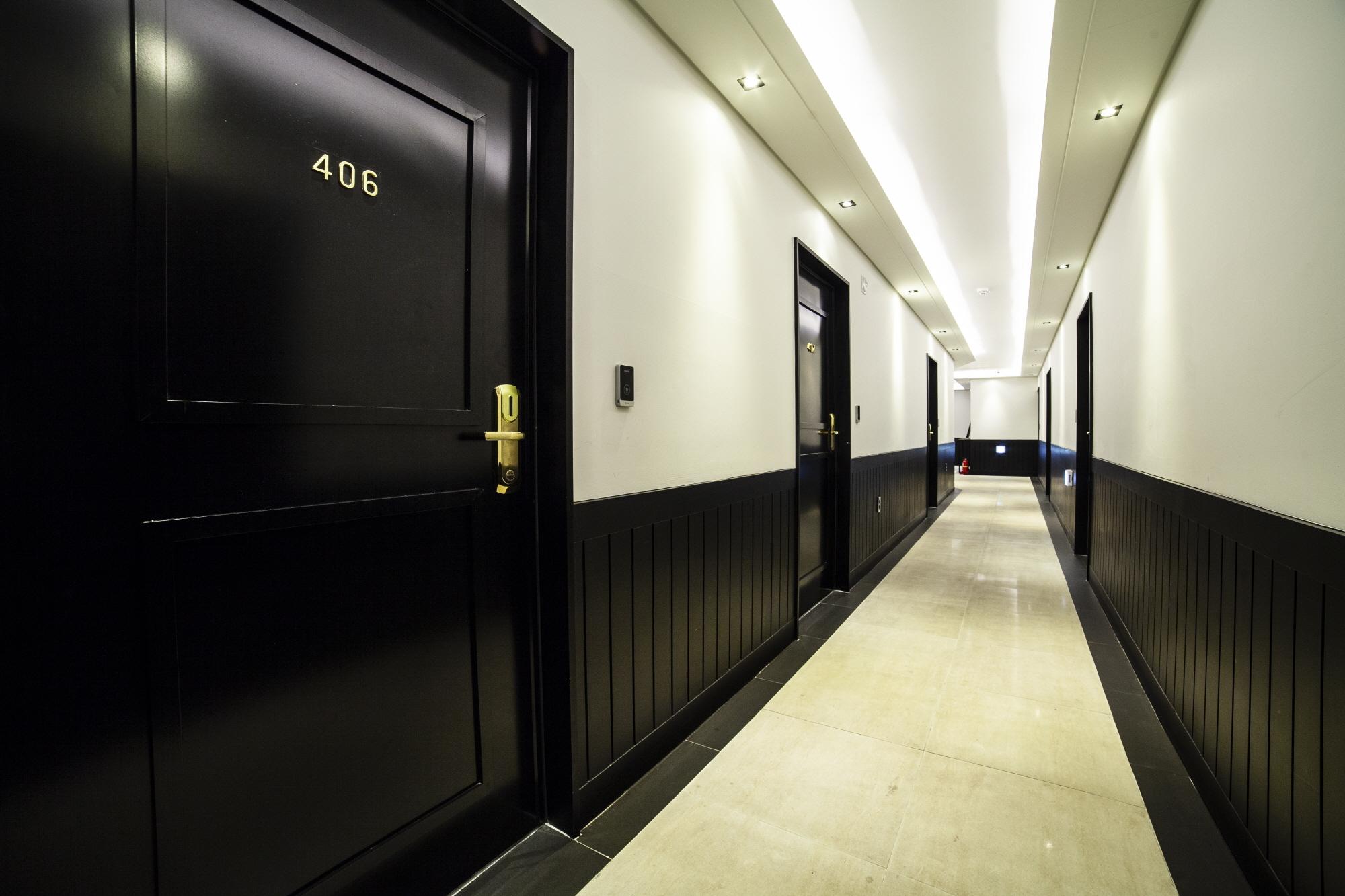 Hotel Stay 53