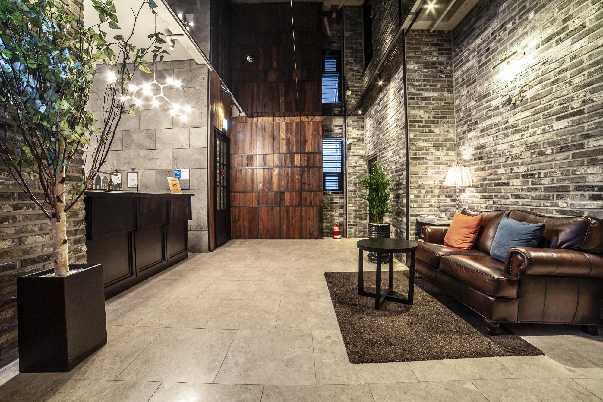 Hotel Stay 53