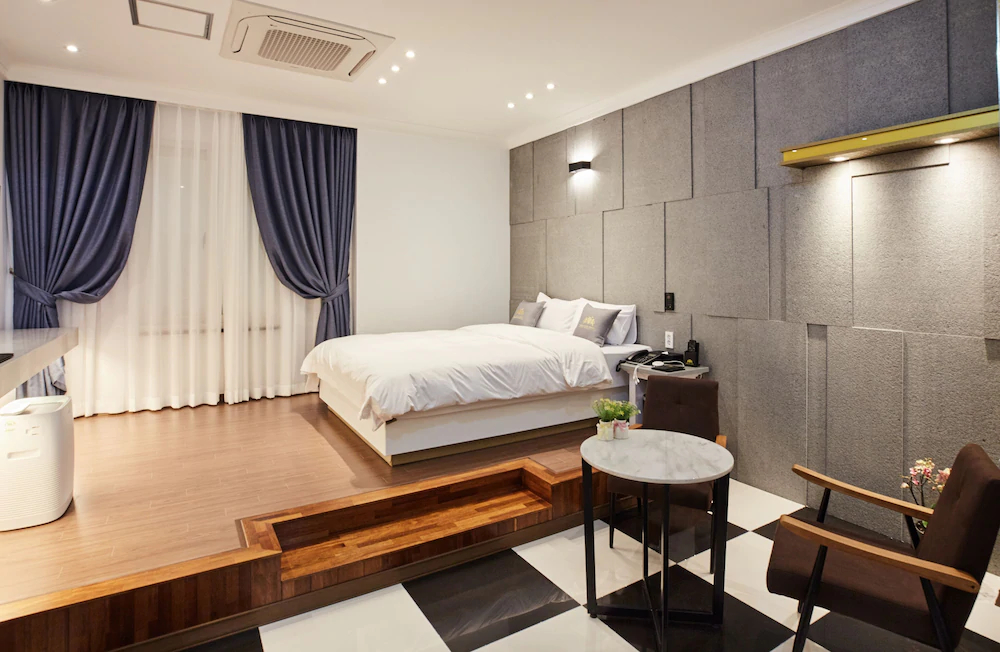 Noble Stay Hotel