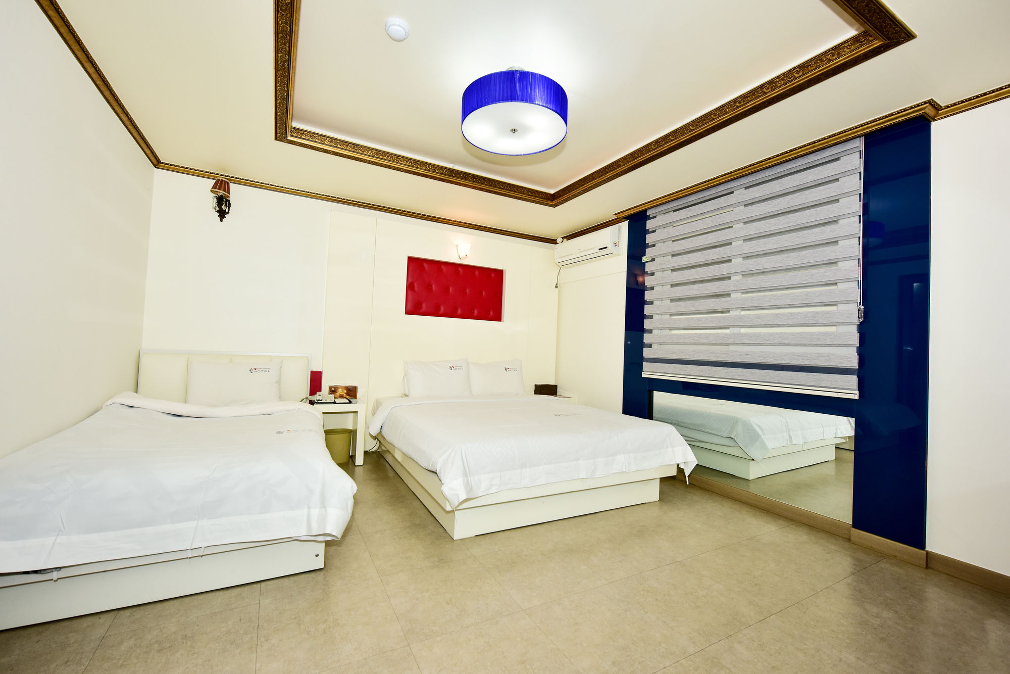 Queen Hotel