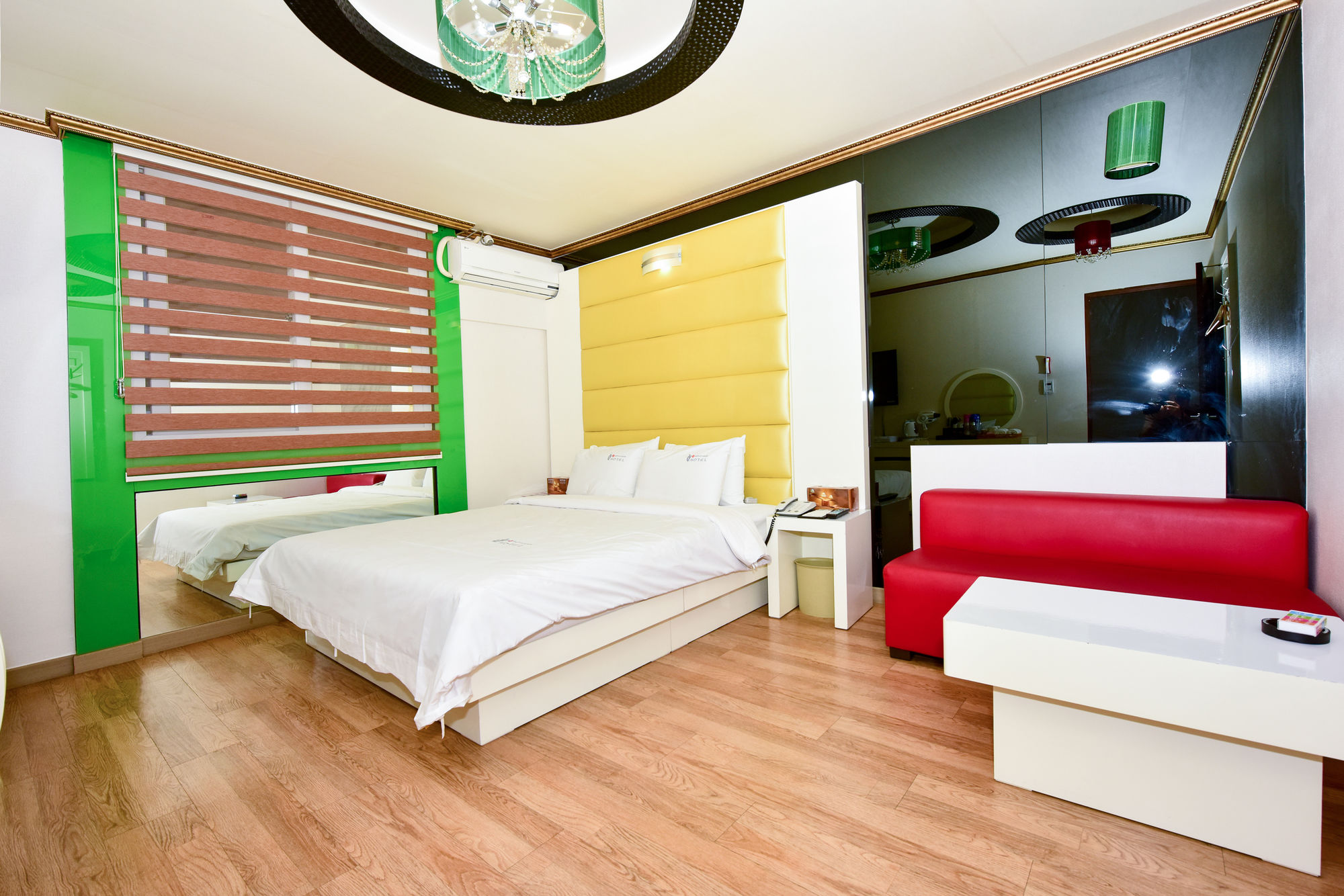 Queen Hotel