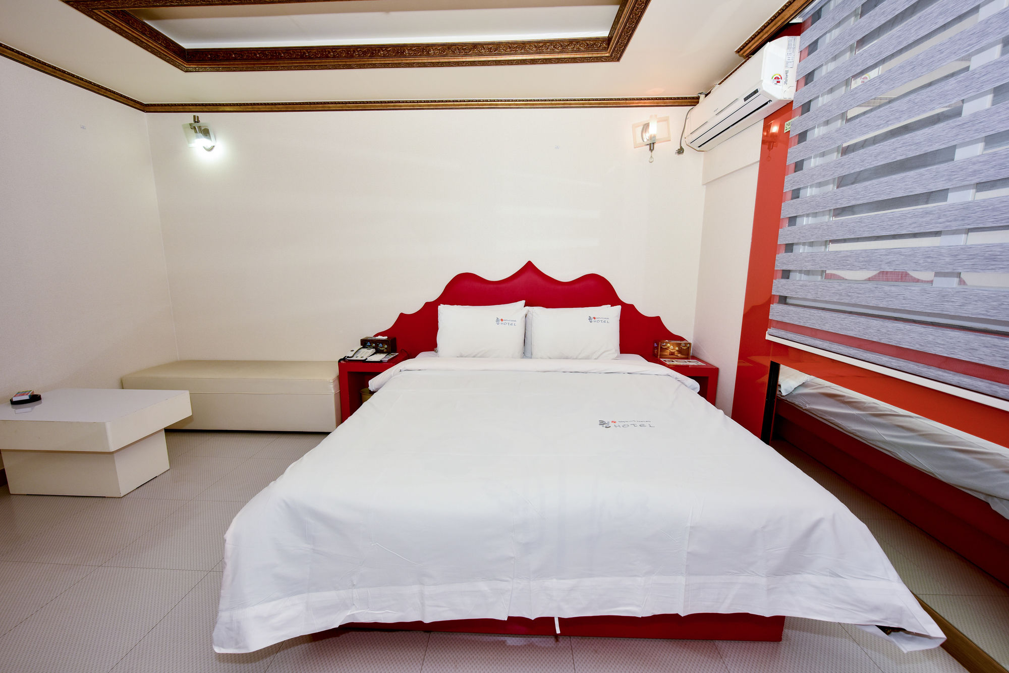 Queen Hotel