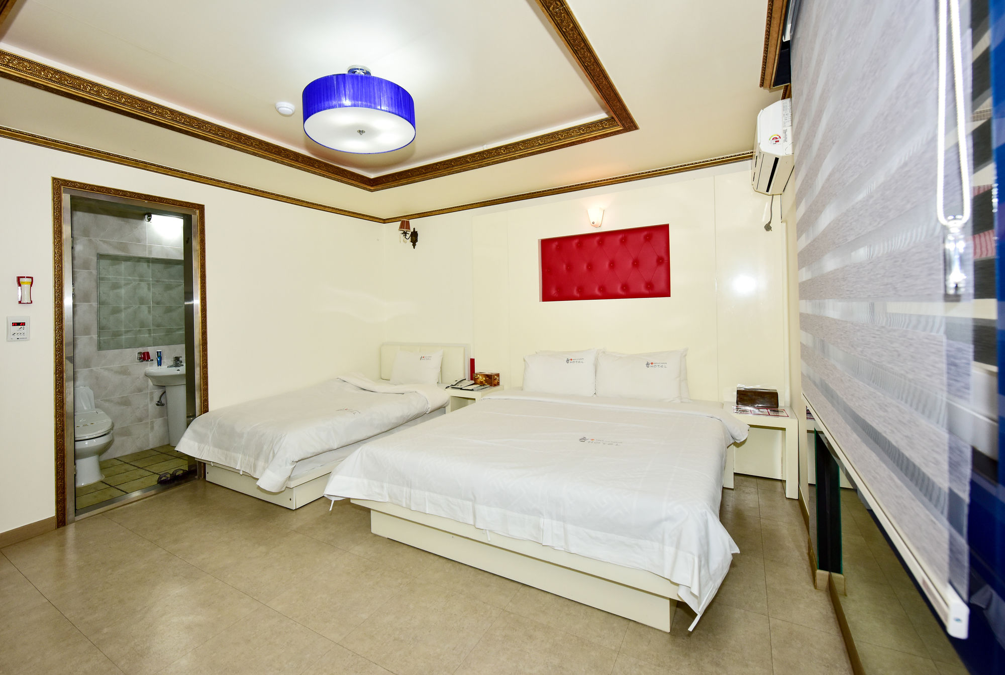 Queen Hotel