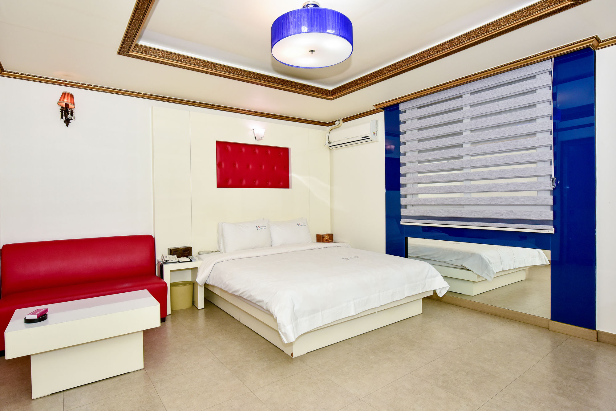 Queen Hotel