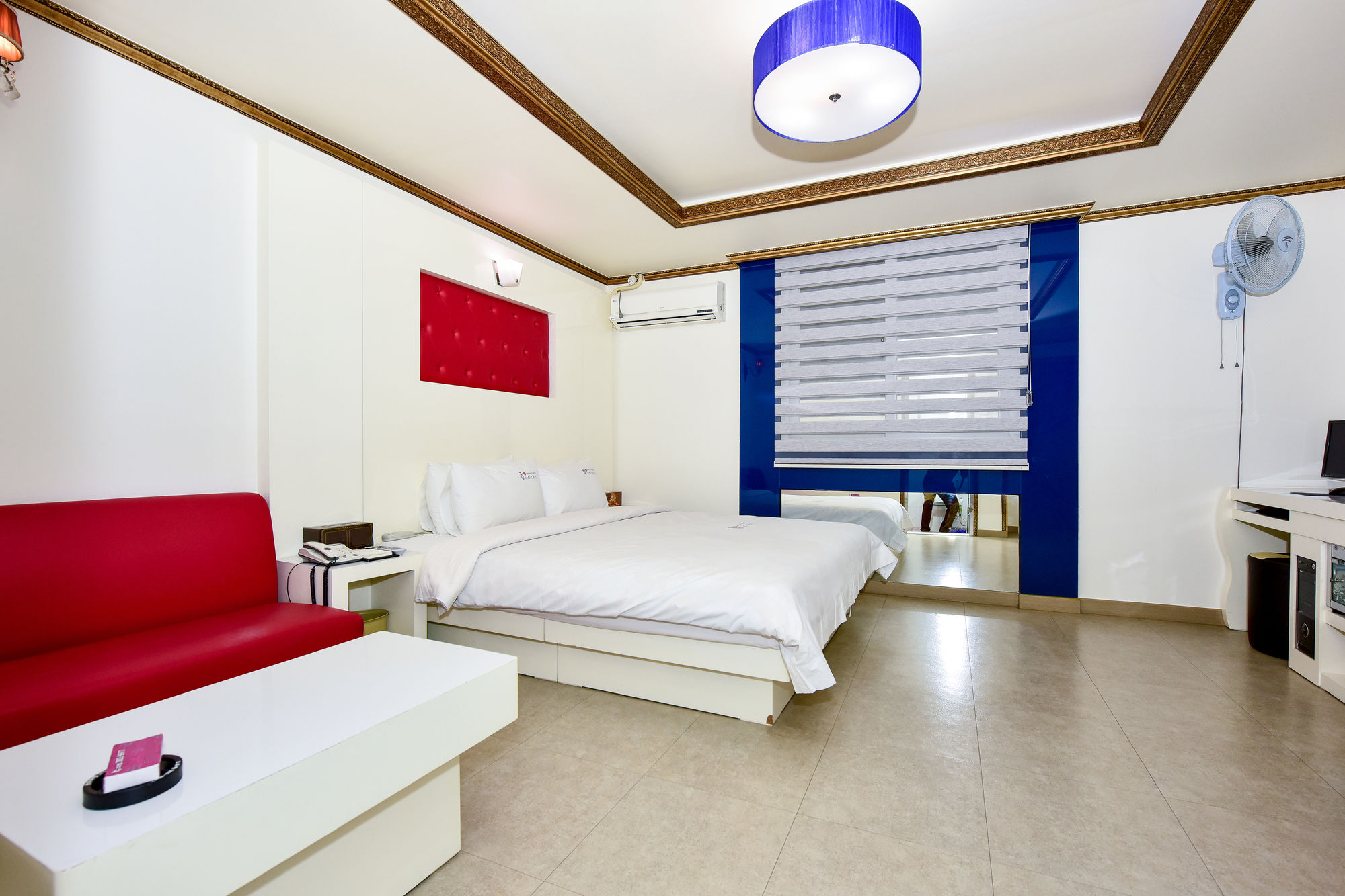 Queen Hotel
