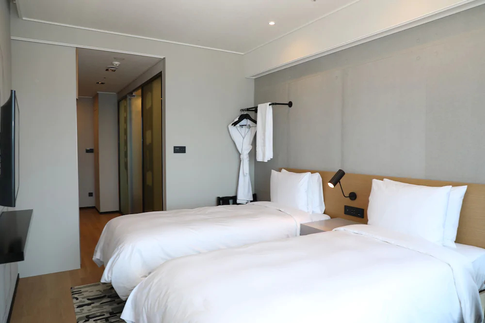 Golden Tulip Haeundae Hotel & Suites