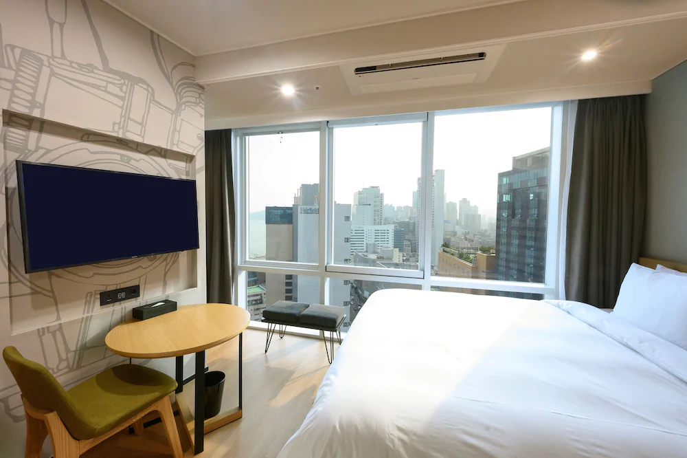 Golden Tulip Haeundae Hotel & Suites