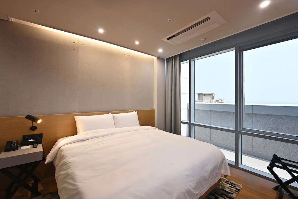 Golden Tulip Haeundae Hotel & Suites