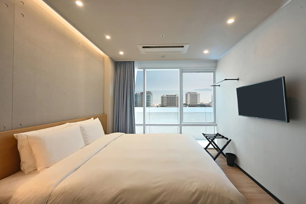 Golden Tulip Haeundae Hotel & Suites