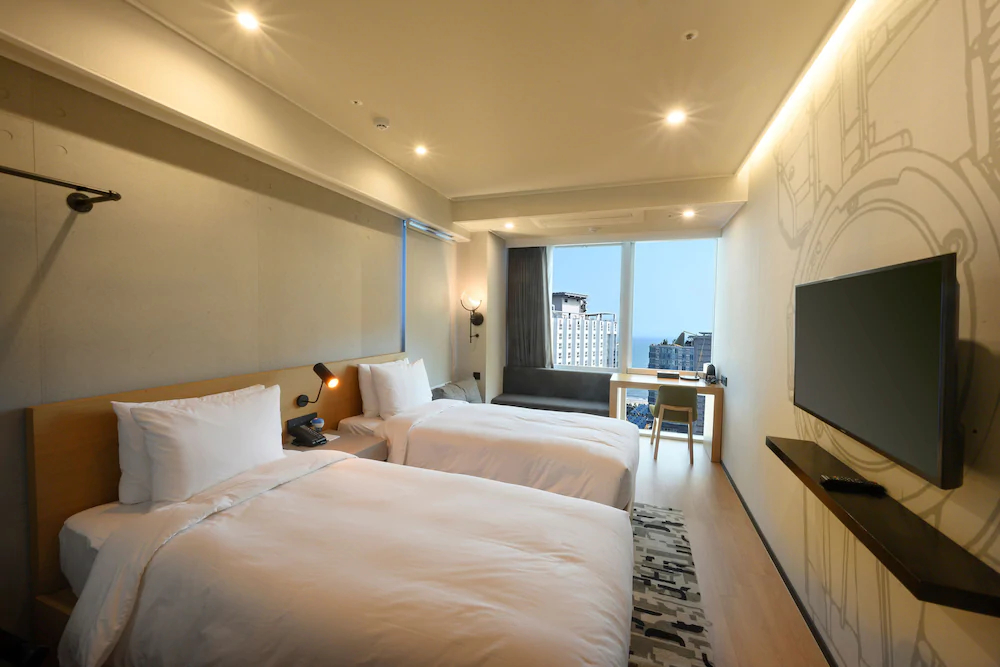 Golden Tulip Haeundae Hotel & Suites