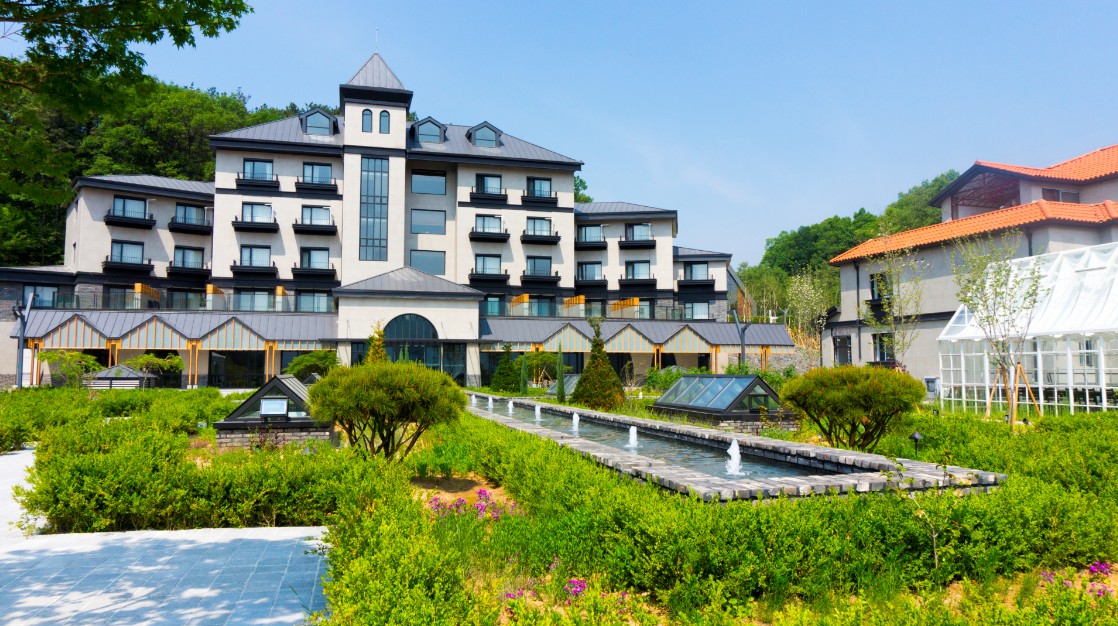 Eden Paradise Hotel