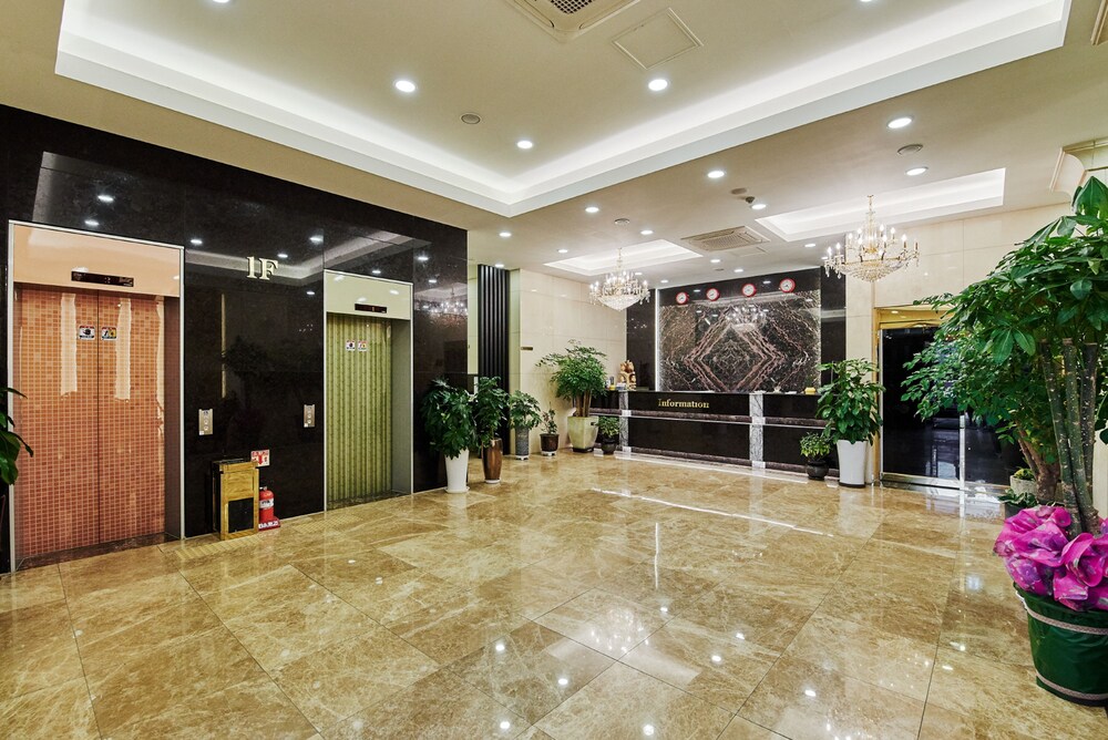Hotel The Class