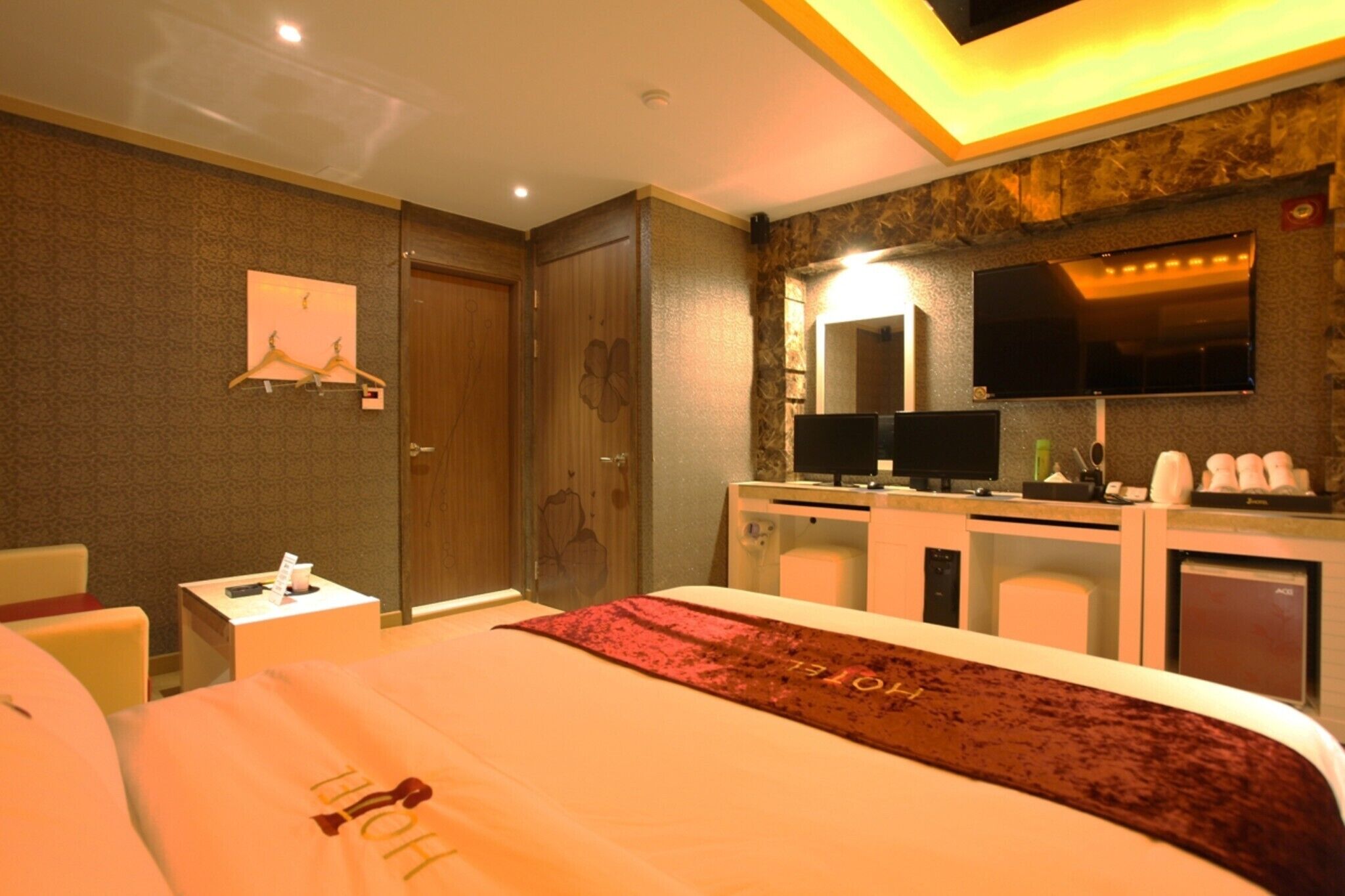 Icheon J Hotel
