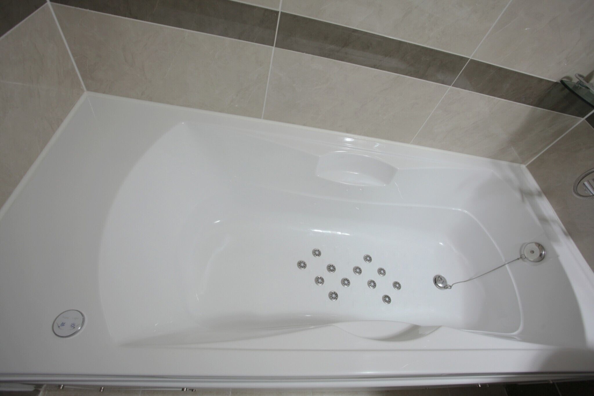 Icheon J Hotel