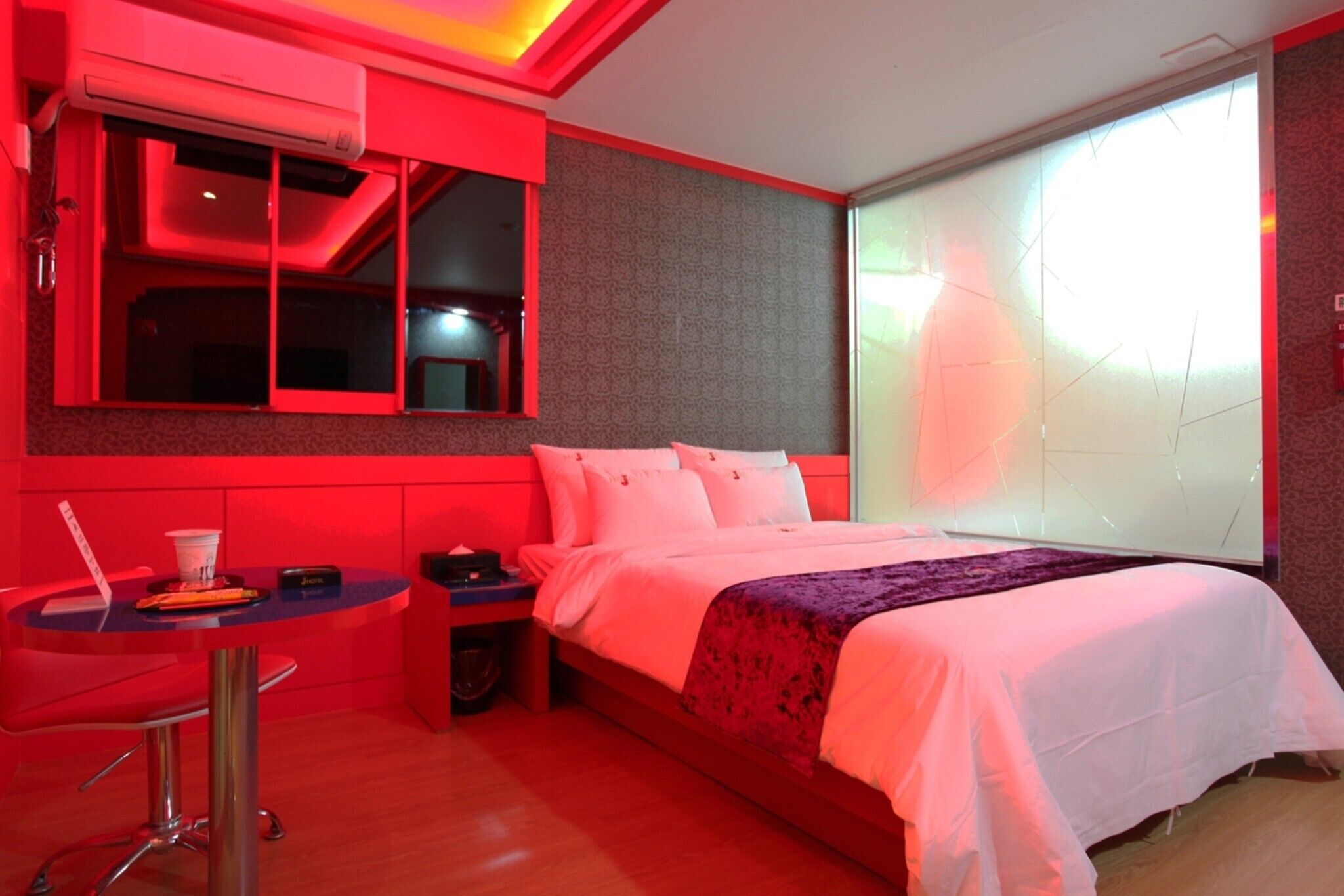 Icheon J Hotel