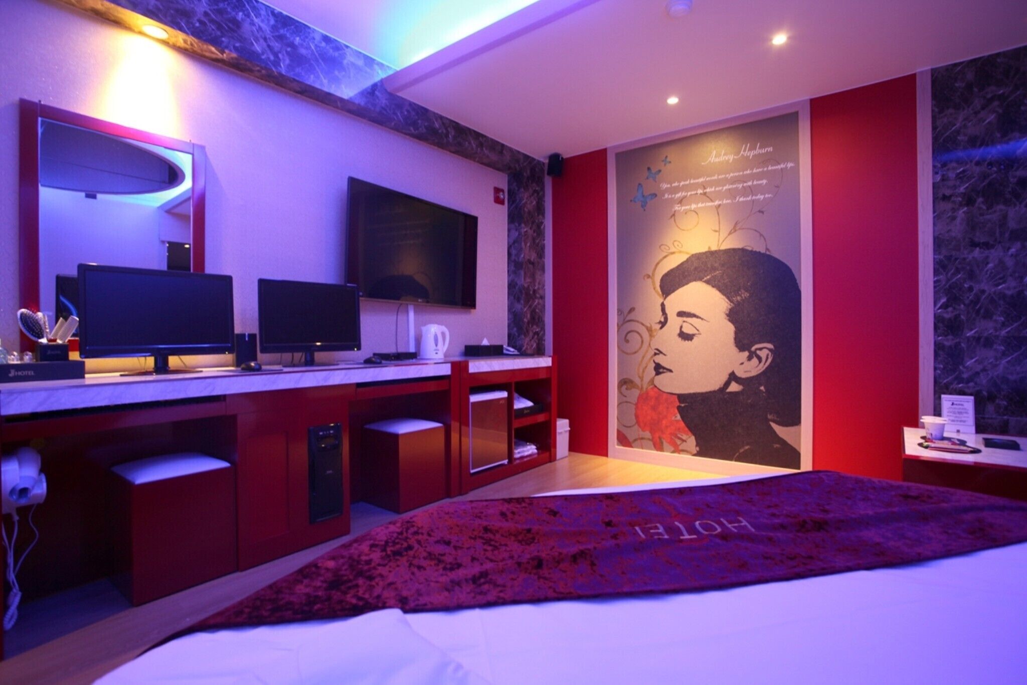 Icheon J Hotel