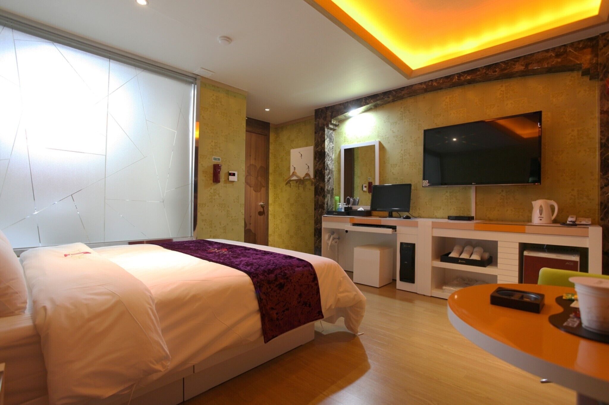 Icheon J Hotel