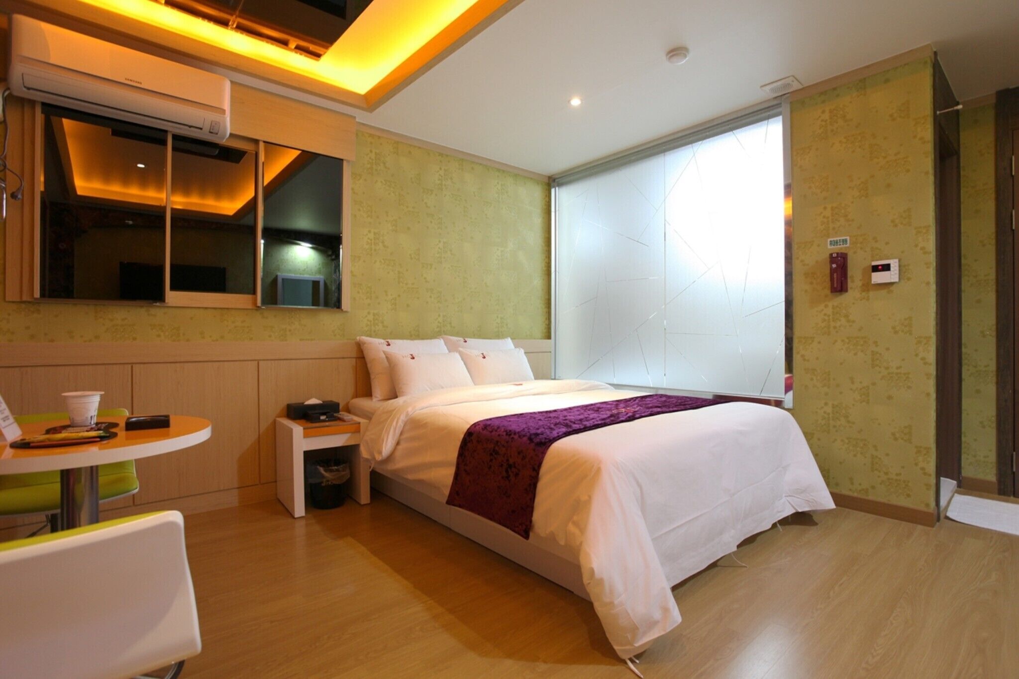 Icheon J Hotel