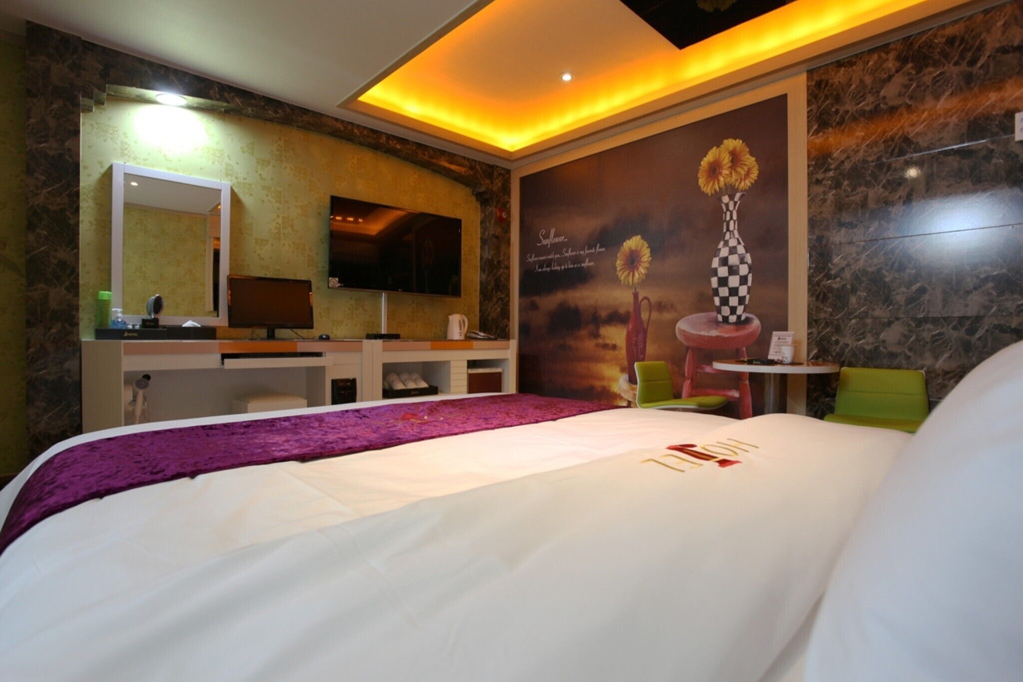 Icheon J Hotel