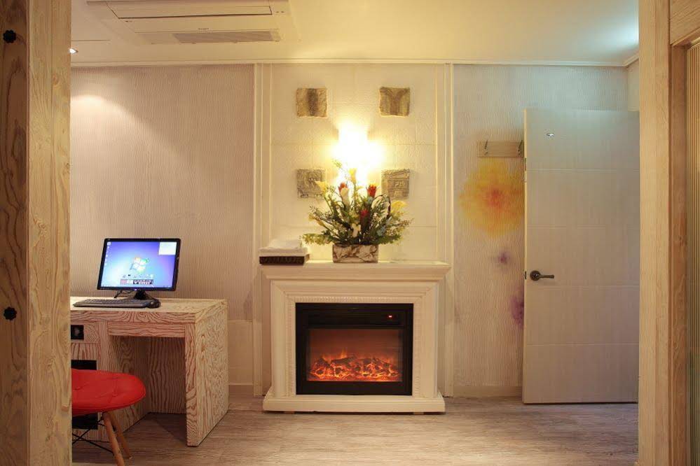 Art 1 Hotel