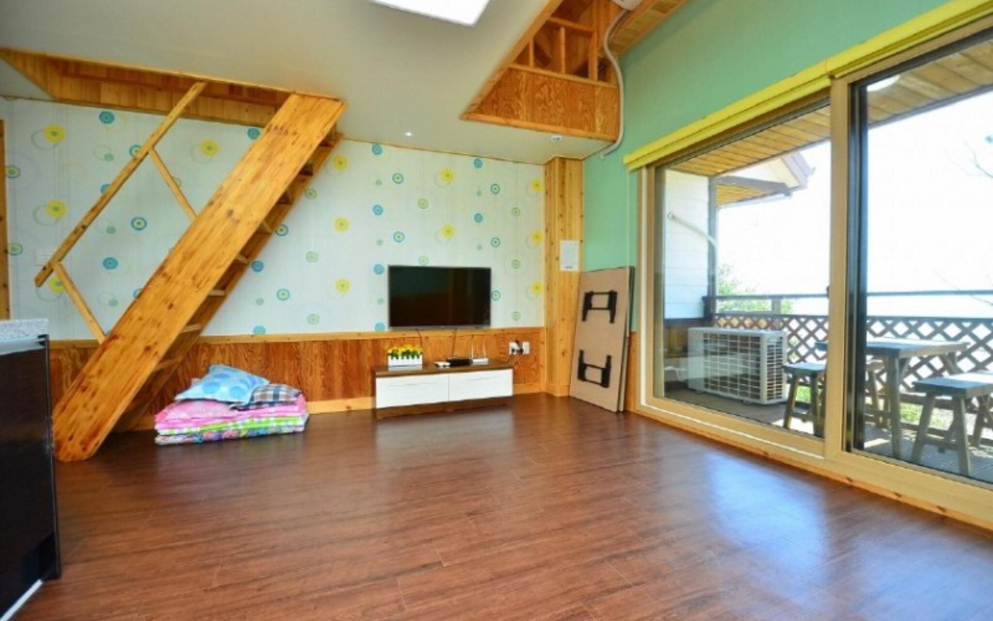 Daebudo Rainbow Pension