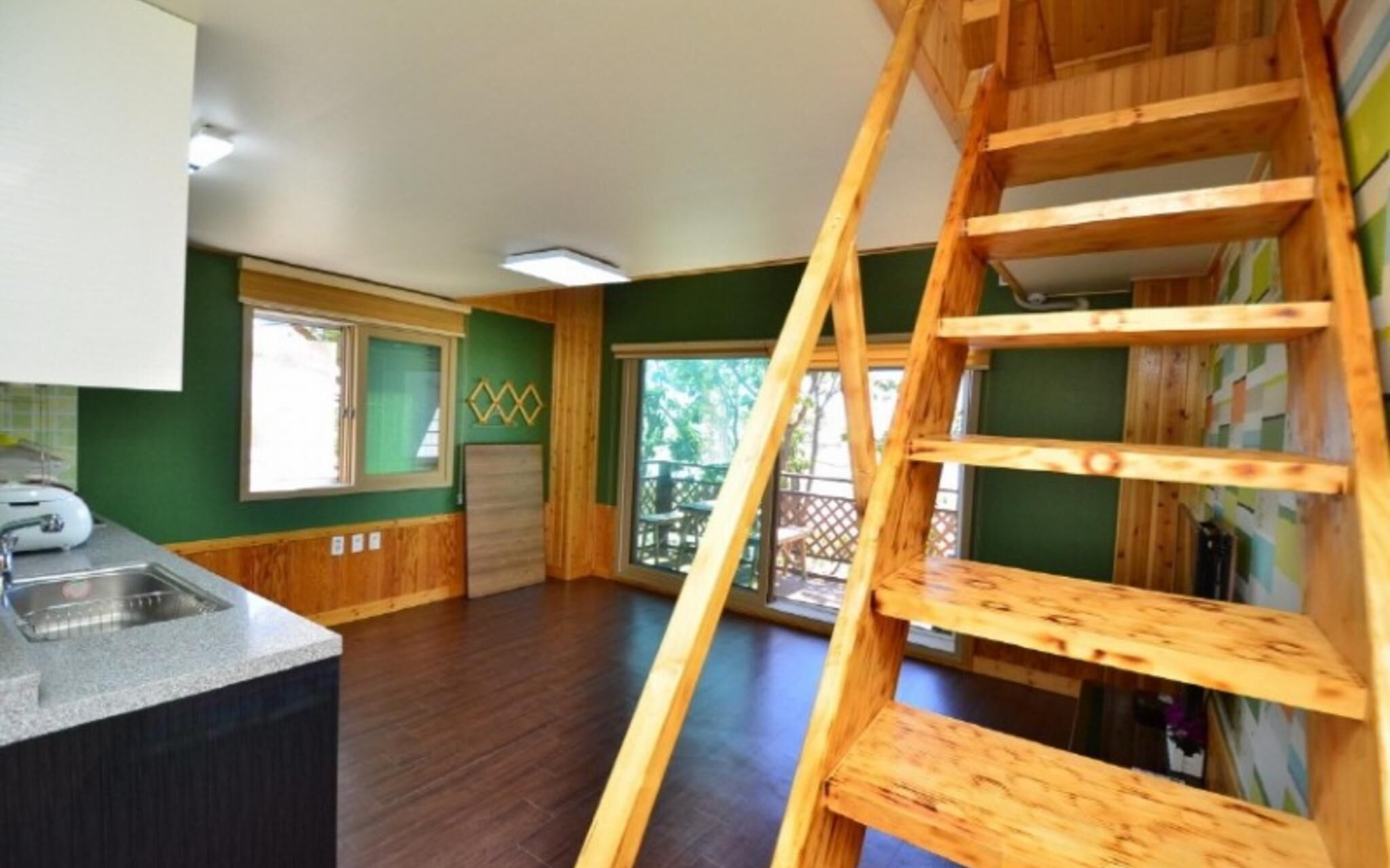 Daebudo Rainbow Pension